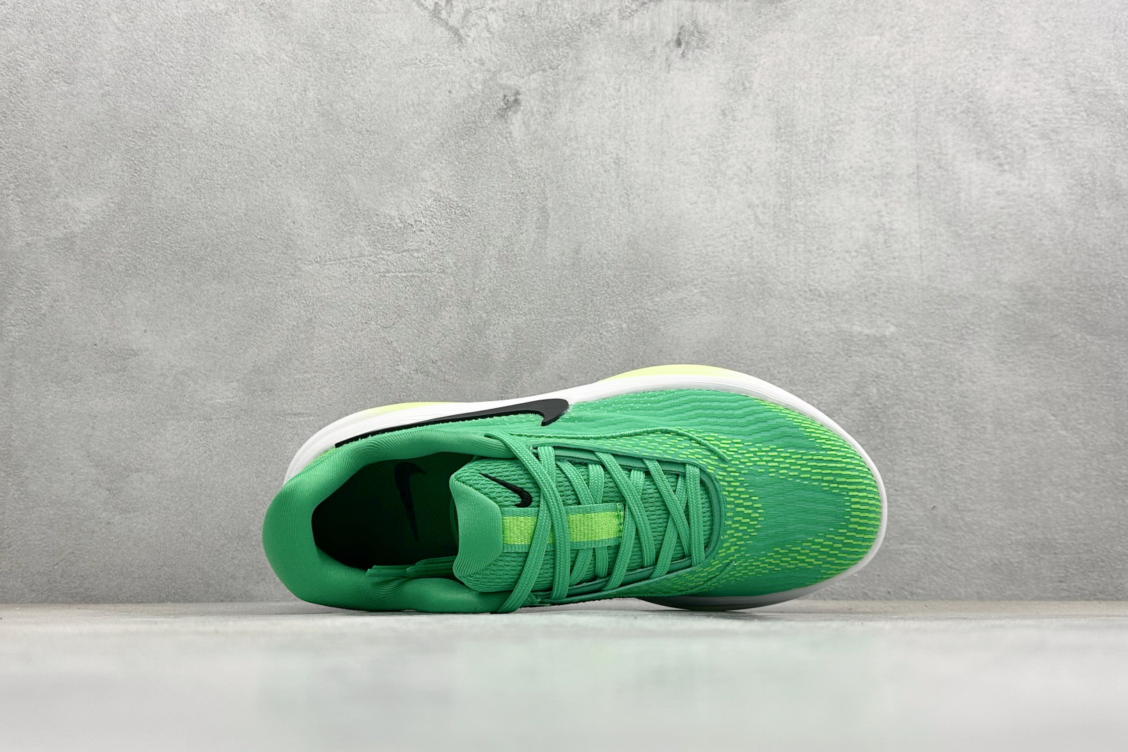 Nike Zoom Vomero 舒适减震防滑 低帮跑步鞋 YC2661-009-莆田鞋,莆田鞋货源,高仿鞋,高仿鞋货源,安福档口,莆田高仿鞋,莆田鞋批发,高仿鞋批发,莆田高仿运动鞋,高仿运动鞋,莆田运动鞋 Nike Zoom Vomero 舒适减震防滑 低帮跑步鞋 YC2661-009