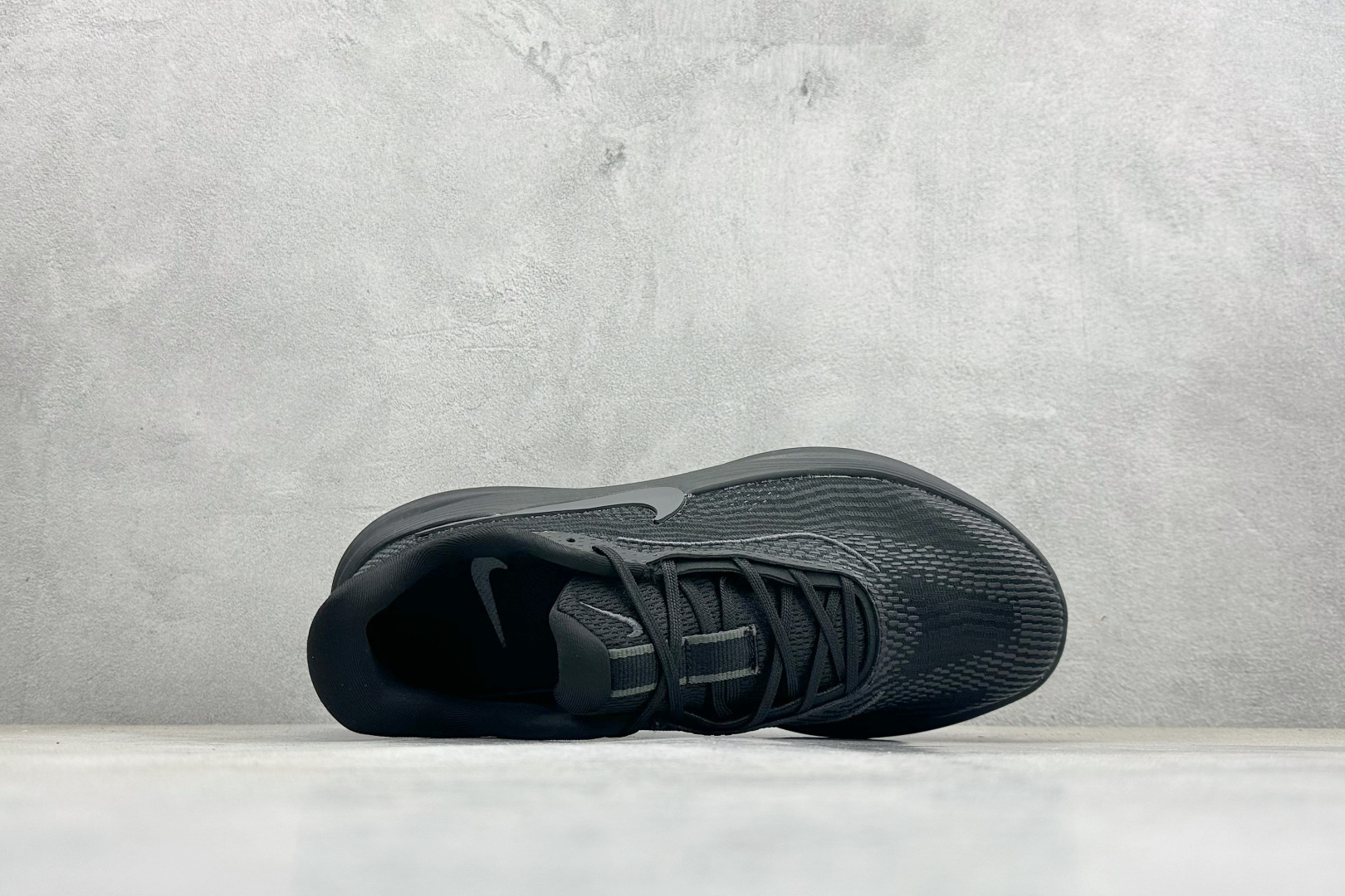 Nike Zoom Vomero 舒适减震防滑 低帮跑步鞋 YC2661-002-莆田鞋,莆田鞋货源,高仿鞋,高仿鞋货源,安福档口,莆田高仿鞋,莆田鞋批发,高仿鞋批发,莆田高仿运动鞋,高仿运动鞋,莆田运动鞋 Nike Zoom Vomero 舒适减震防滑 低帮跑步鞋 YC2661-002