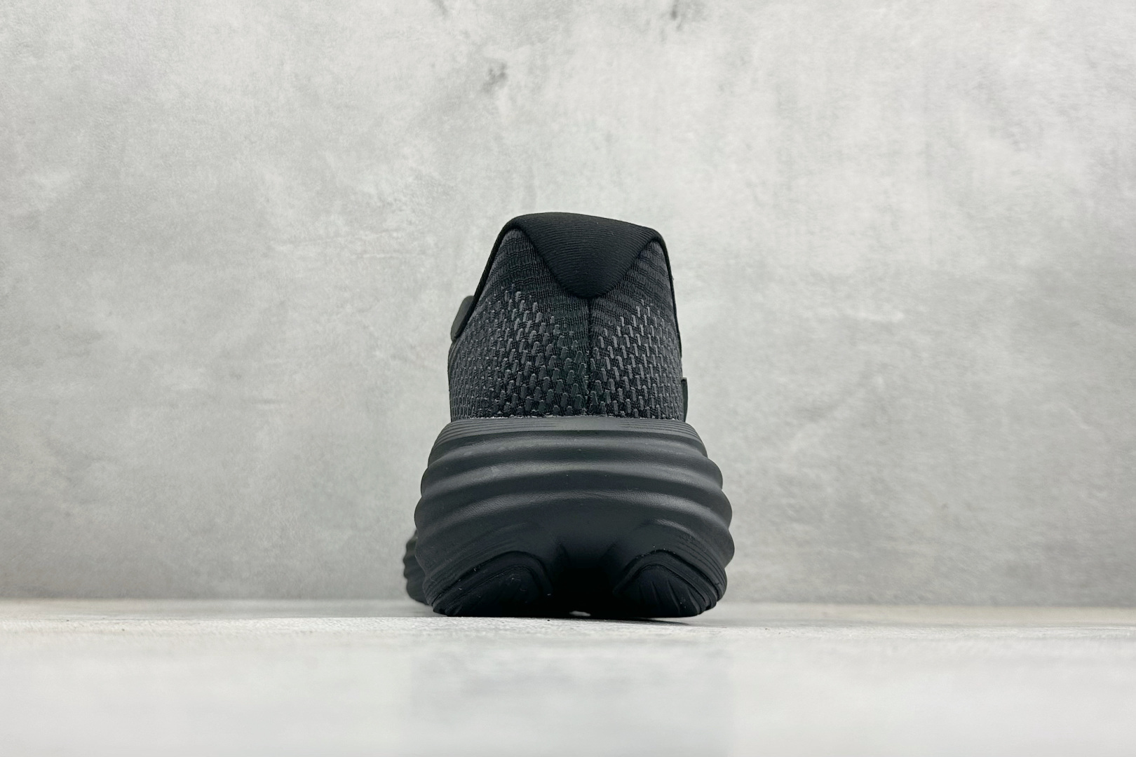 Nike Zoom Vomero 舒适减震防滑 低帮跑步鞋 YC2661-002-莆田鞋,莆田鞋货源,高仿鞋,高仿鞋货源,安福档口,莆田高仿鞋,莆田鞋批发,高仿鞋批发,莆田高仿运动鞋,高仿运动鞋,莆田运动鞋 Nike Zoom Vomero 舒适减震防滑 低帮跑步鞋 YC2661-002