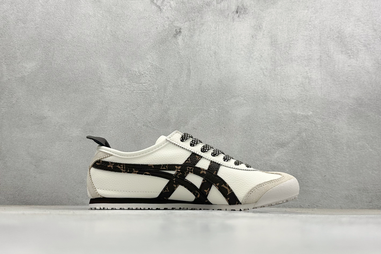 Onitsuka Tiger鬼塚虎 MEXICO 66 ‘DIY’定制球鞋系列 防滑耐磨透气轻便 低帮休闲鞋 DL408-139