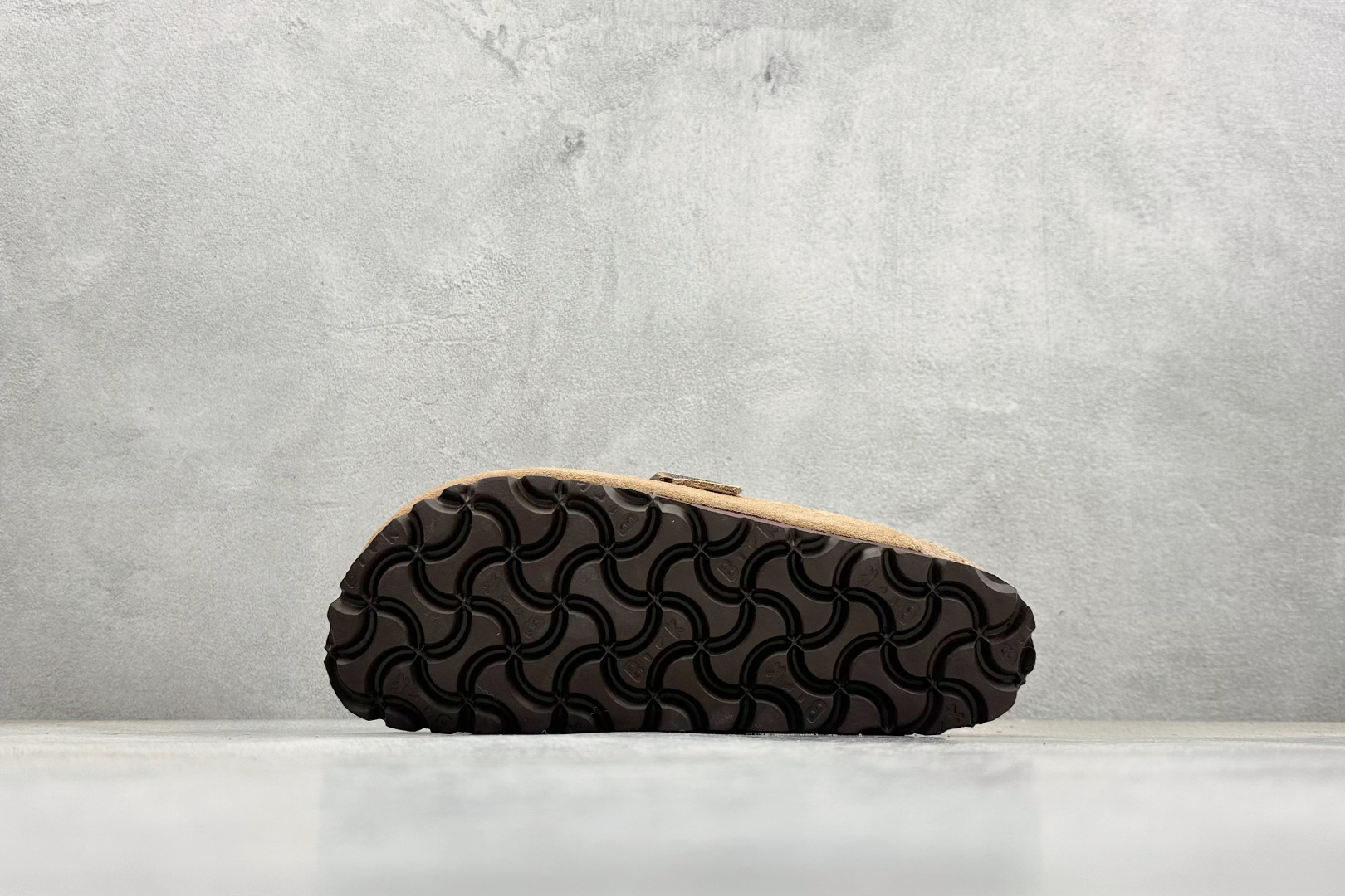 Birkenstock 博肯半拖加绒系列 London-Shearling内里羊毛 1009543-莆田鞋,莆田鞋货源,高仿鞋,高仿鞋货源,安福档口,莆田高仿鞋,莆田鞋批发,高仿鞋批发,莆田高仿运动鞋,高仿运动鞋,莆田运动鞋 Birkenstock 博肯半拖加绒系列 London-Shearling内里羊毛 1009543