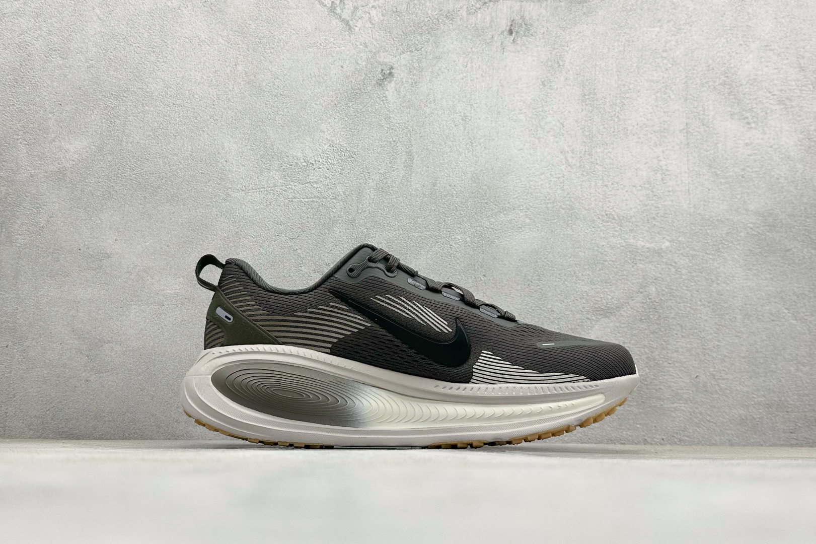 RS版 NK Zoom VOMERO 18 网面透气轻量跑鞋外贸专供订单 原厂折返国内销售 国外专柜标准