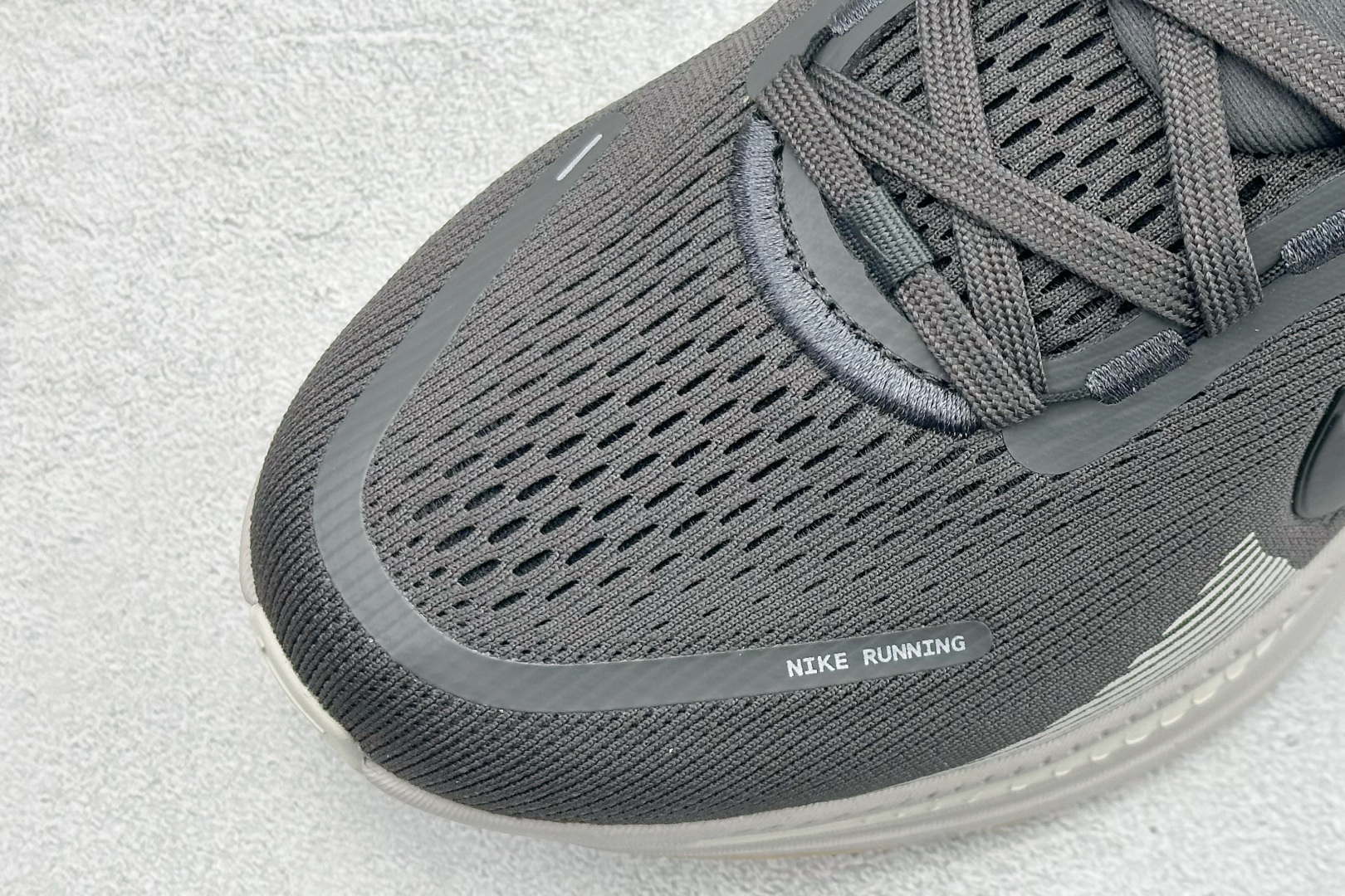 RS版 NK Zoom VOMERO 18 网面透气轻量跑鞋外贸专供订单 原厂折返国内销售 国外专柜标准