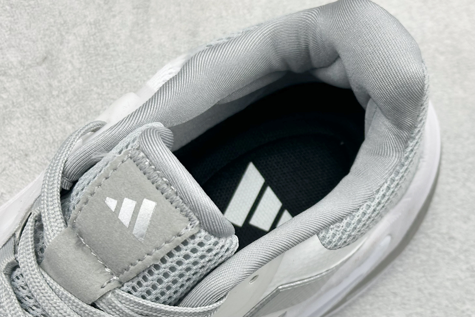 AdidBarricade 13 M Leather 低帮网球老爹风复古缓震休闲运动慢跑鞋 IF0407