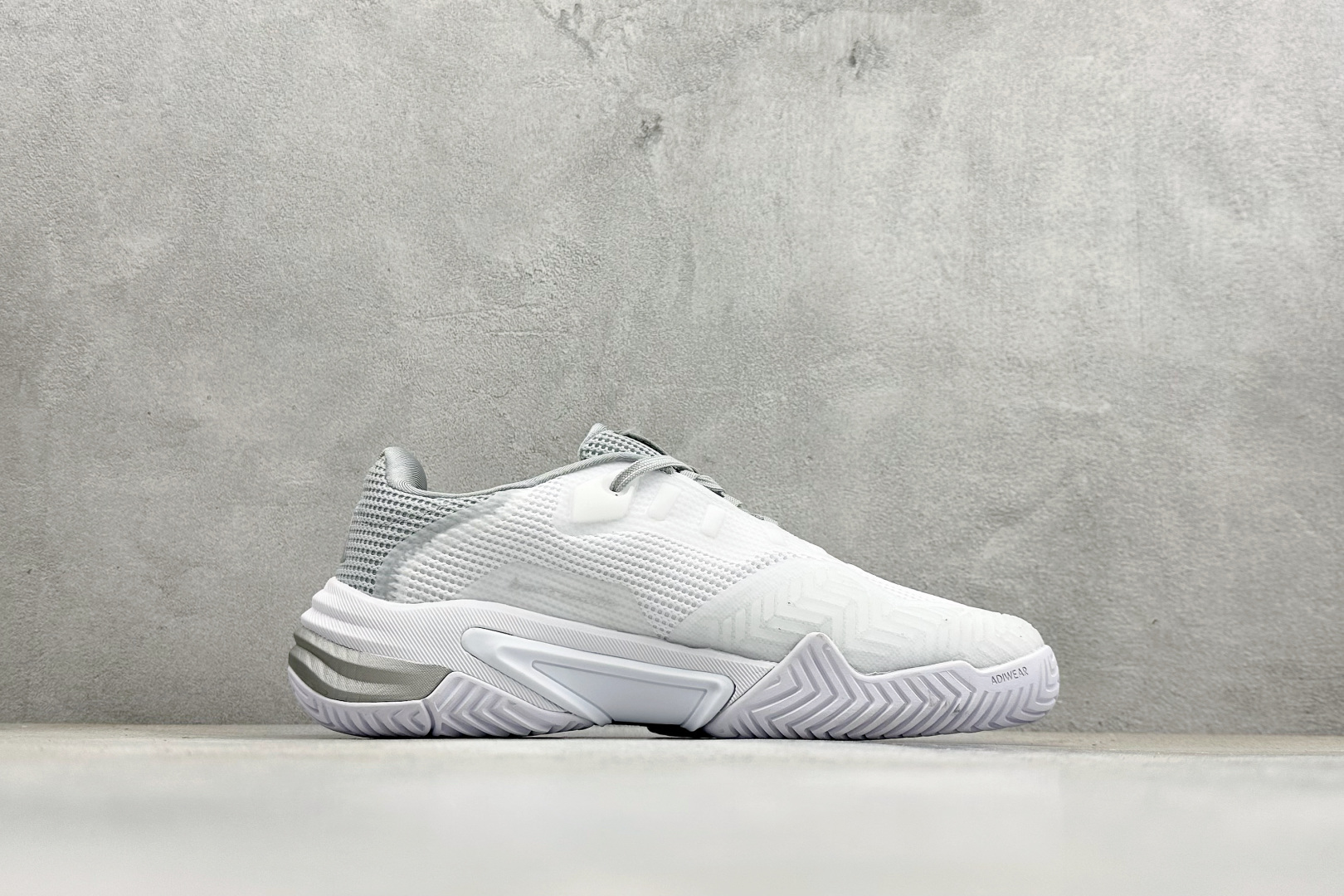 AdidBarricade 13 M Leather 低帮网球老爹风复古缓震休闲运动慢跑鞋 IF0407