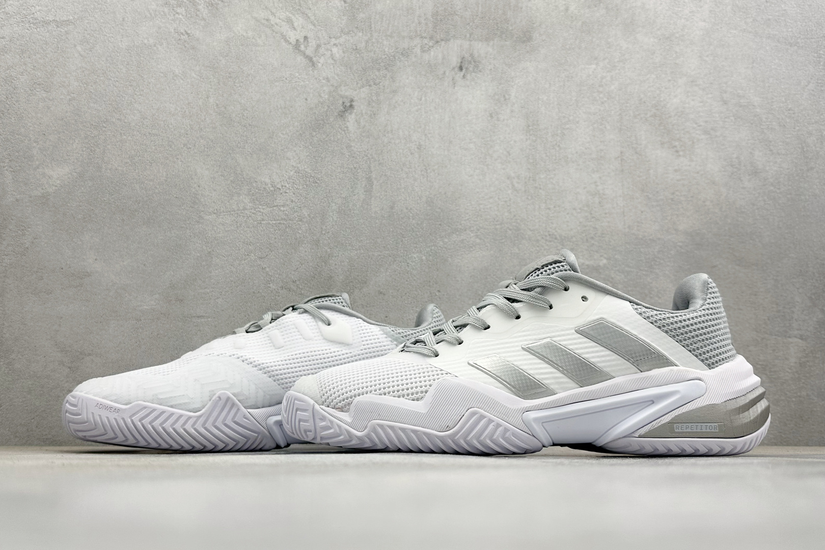 AdidBarricade 13 M Leather 低帮网球老爹风复古缓震休闲运动慢跑鞋 IF0407