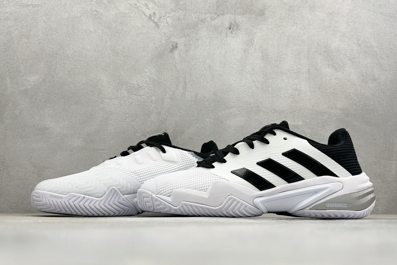 AdidBarricade 13 M Leather 低帮网球老爹风复古缓震休闲运动慢跑鞋 IF0465