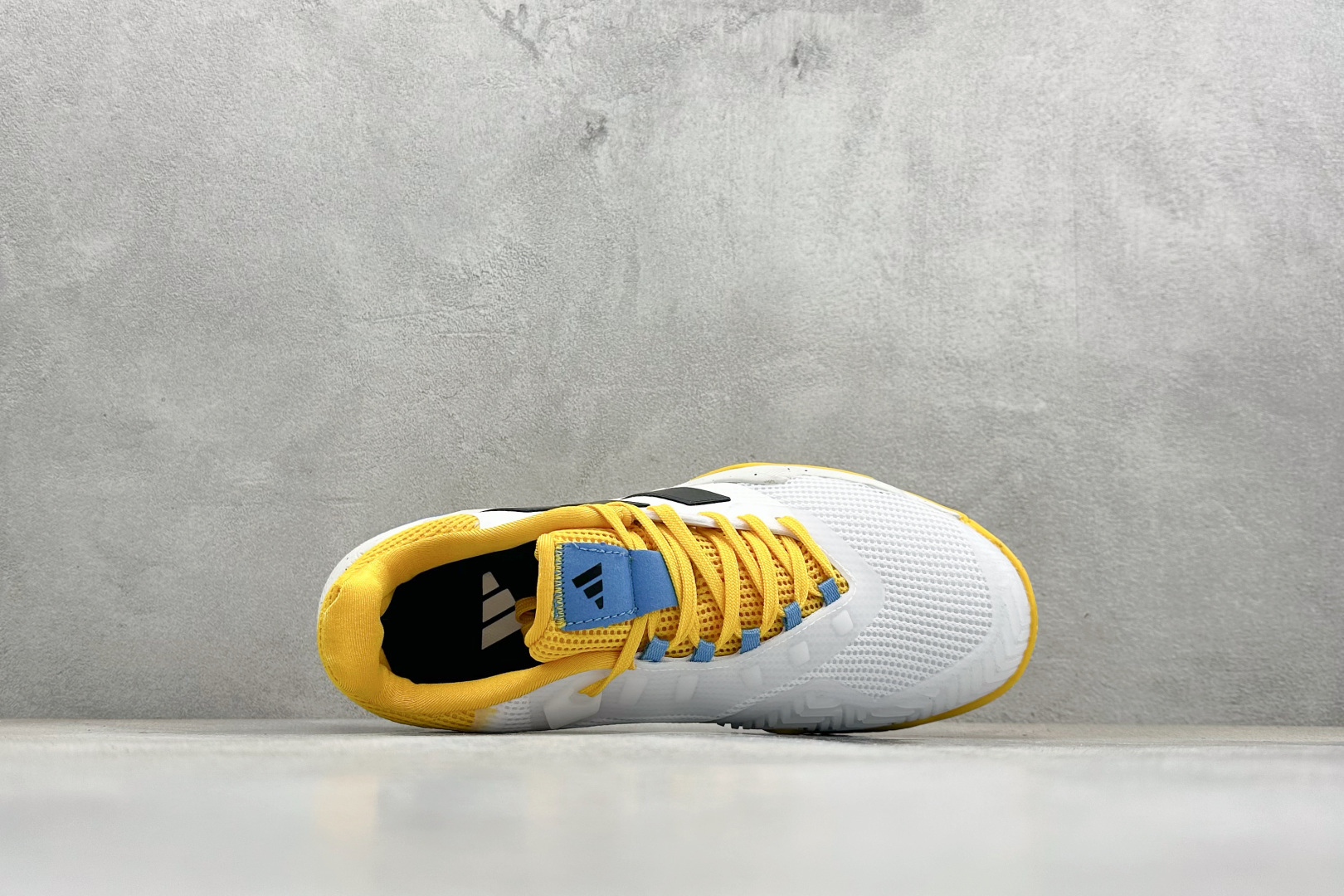 AdidBarricade 13 M Leather 低帮网球老爹风复古缓震休闲运动慢跑鞋 IF0410