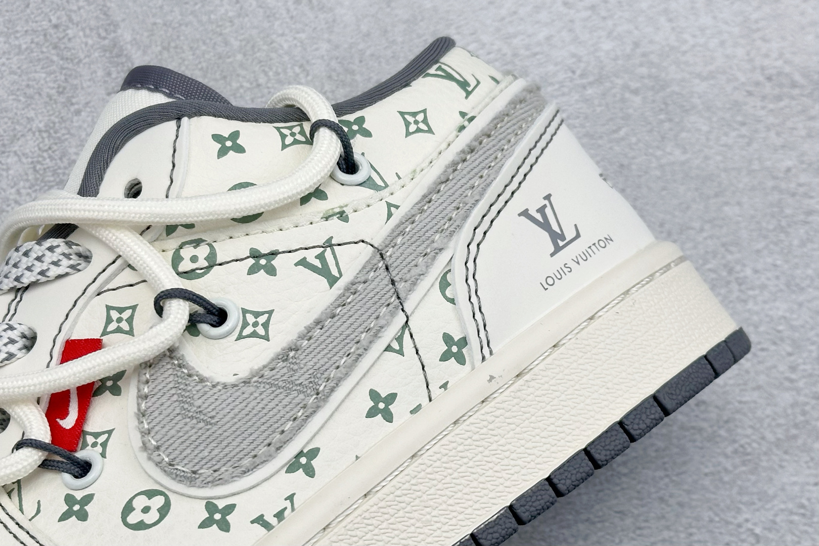 Air Jordan 1 Low AJ1 乔1 Lv联名 高端定制 低帮复古篮球鞋 YX5066-357-莆田鞋,莆田鞋货源,高仿鞋,高仿鞋货源,安福档口,莆田高仿鞋,莆田鞋批发,高仿鞋批发,莆田高仿运动鞋,高仿运动鞋,莆田运动鞋 Air Jordan 1 Low AJ1 乔1 Lv联名 高端定制 低帮复古篮球鞋 YX5066-357