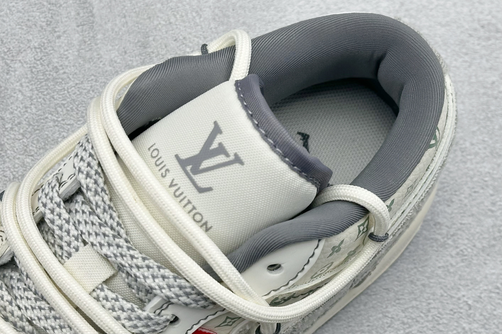 Air Jordan 1 Low AJ1 乔1 Lv联名 高端定制 低帮复古篮球鞋 YX5066-357-莆田鞋,莆田鞋货源,高仿鞋,高仿鞋货源,安福档口,莆田高仿鞋,莆田鞋批发,高仿鞋批发,莆田高仿运动鞋,高仿运动鞋,莆田运动鞋 Air Jordan 1 Low AJ1 乔1 Lv联名 高端定制 低帮复古篮球鞋 YX5066-357