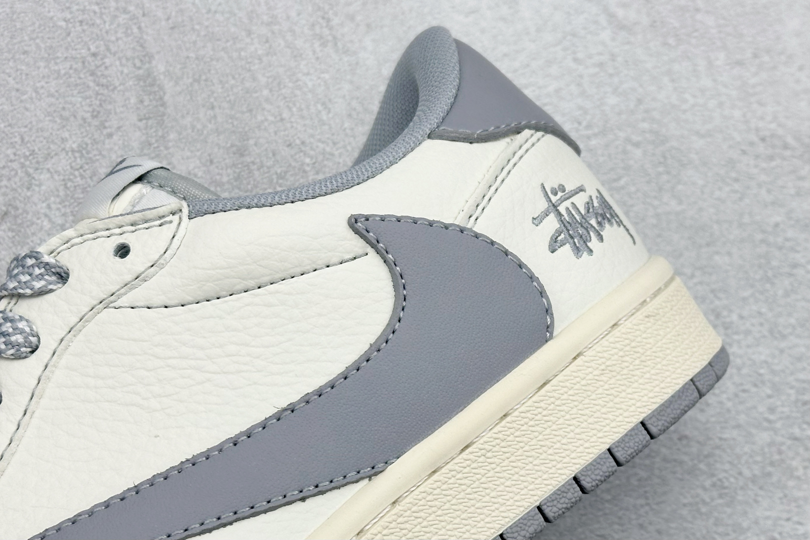 Air Jordan 1 Low AJ1 乔1 斯图西联名 高端定制 倒钩低帮复古篮球鞋 CS5288-501-莆田鞋,莆田鞋货源,高仿鞋,高仿鞋货源,安福档口,莆田高仿鞋,莆田鞋批发,高仿鞋批发,莆田高仿运动鞋,高仿运动鞋,莆田运动鞋 Air Jordan 1 Low AJ1 乔1 斯图西联名 高端定制 倒钩低帮复古篮球鞋 CS5288-501