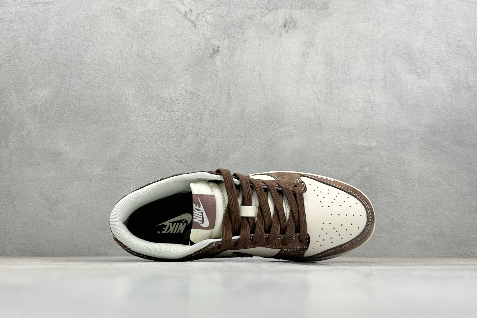 Nike SB Dunk Low 联名 白粽麂皮 高端定制 低帮休闲板鞋 XD1588-240