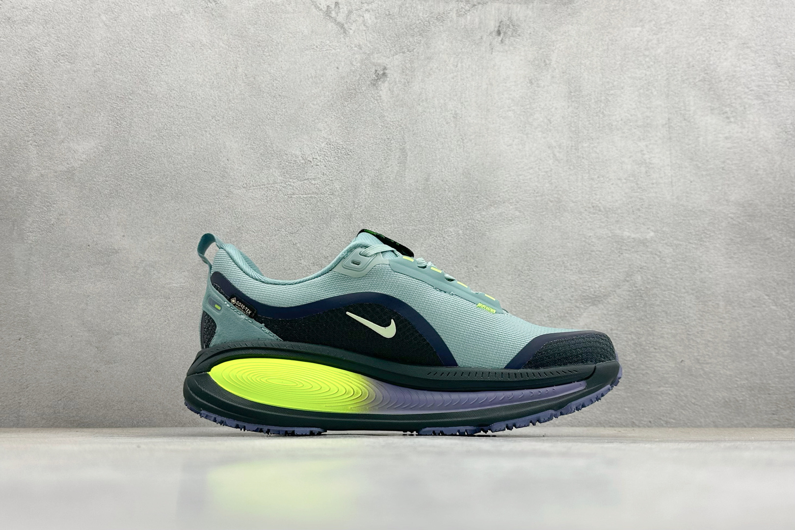 FS版Nike Air Zoom Vomero 18 GTX 缓震休闲跑鞋 HQ7001-300