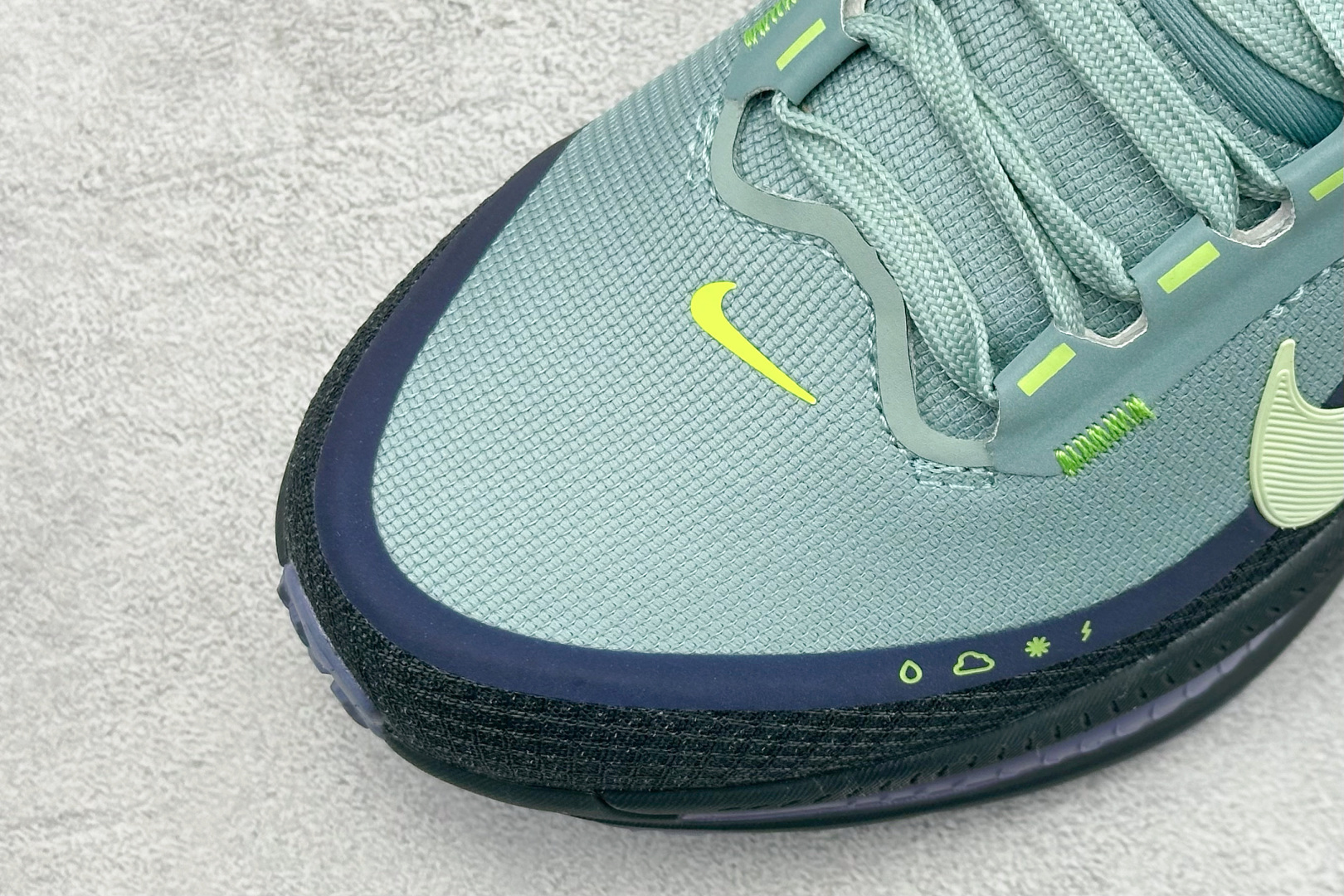 FS版Nike Air Zoom Vomero 18 GTX 缓震休闲跑鞋 HQ7001-300