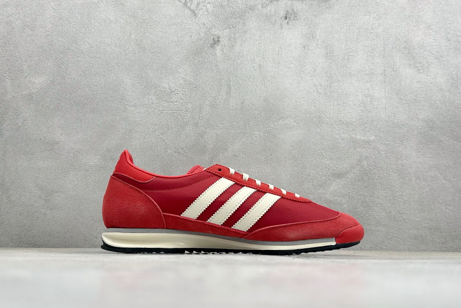 ML版AD Originals SL 72 RS 休闲防滑耐磨低帮板鞋 IE3475-莆田鞋,莆田鞋货源,高仿鞋,高仿鞋货源,安福档口,莆田高仿鞋,莆田鞋批发,高仿鞋批发,莆田高仿运动鞋,高仿运动鞋,莆田运动鞋 ML版AD Originals SL 72 RS 休闲防滑耐磨低帮板鞋 IE3475