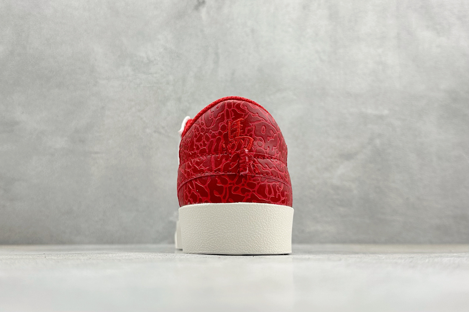 PG版Nike Blazer low 77 JUMBO 马年限定开括者大勾低帮休闲板鞋 DN2158-103-莆田鞋,莆田鞋货源,高仿鞋,高仿鞋货源,安福档口,莆田高仿鞋,莆田鞋批发,高仿鞋批发,莆田高仿运动鞋,高仿运动鞋,莆田运动鞋 PG版Nike Blazer low 77 JUMBO 马年限定开括者大勾低帮休闲板鞋 DN2158-103