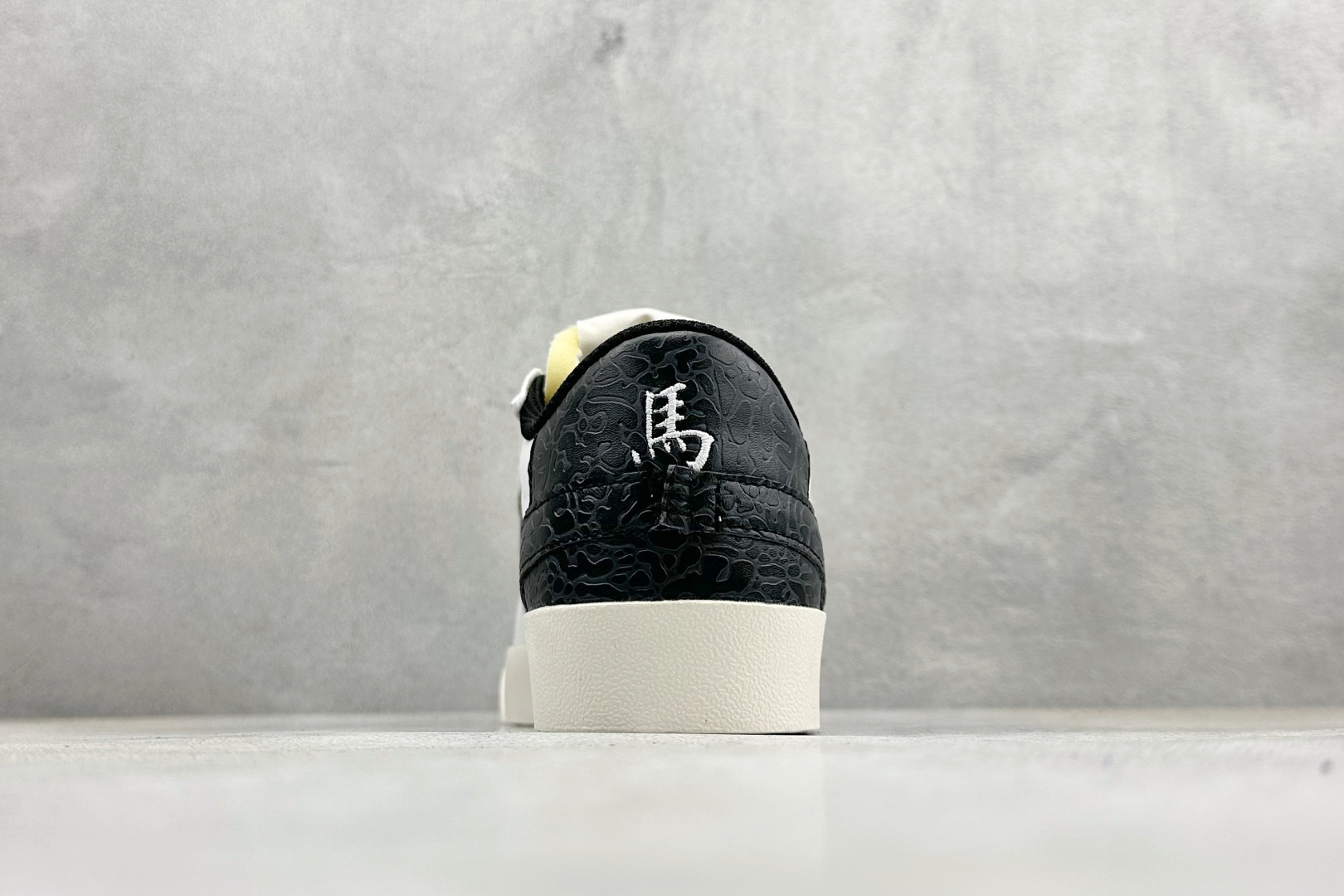 PG版Nike Blazer low 77 JUMBO 马年限定开括者大勾低帮休闲板鞋 DN2158-102