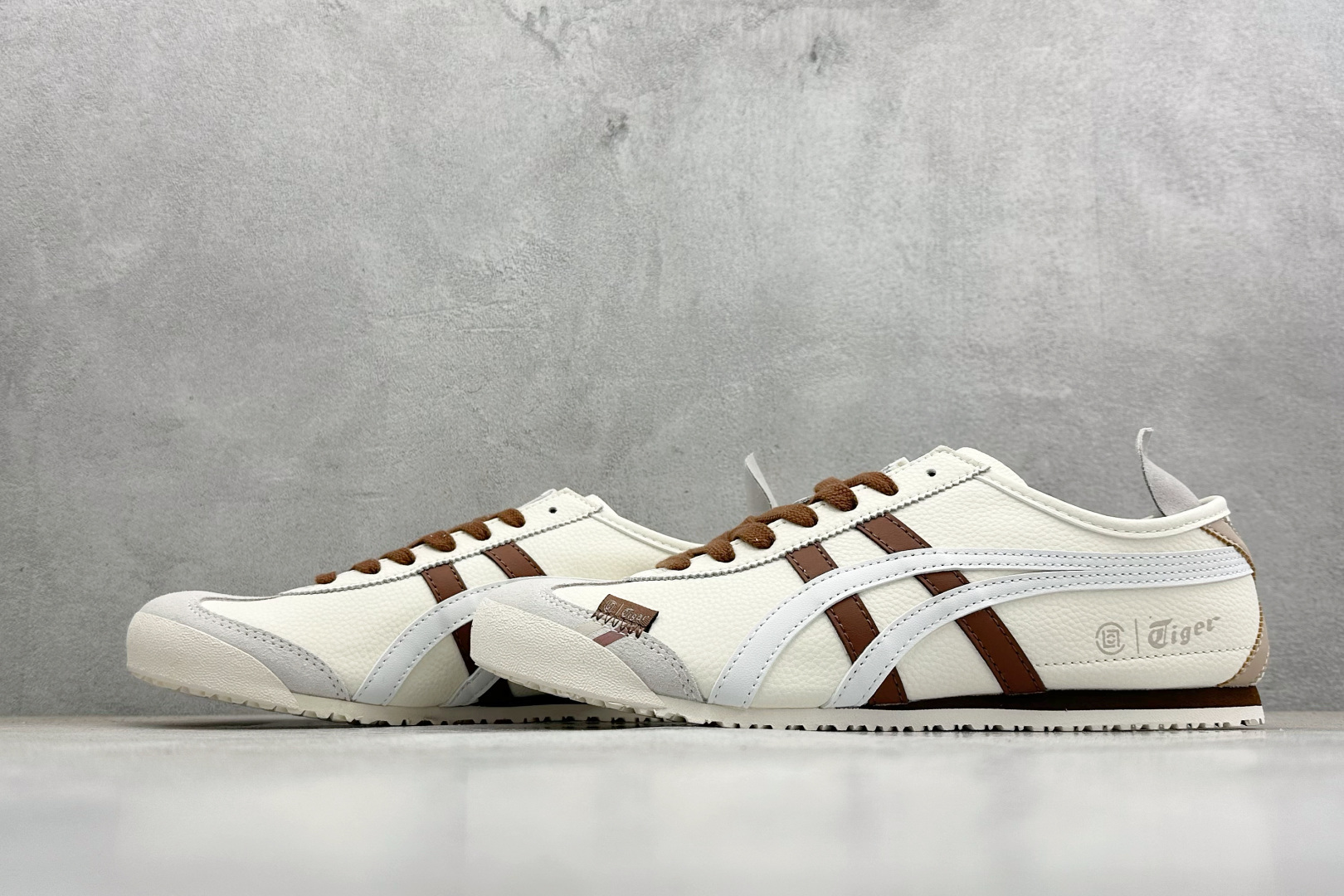 Onitsuka Tiger鬼塚虎 MEXICO 66 ‘DIY’定制球鞋系列 防滑耐磨透气轻便 低帮休闲鞋 DL408-137