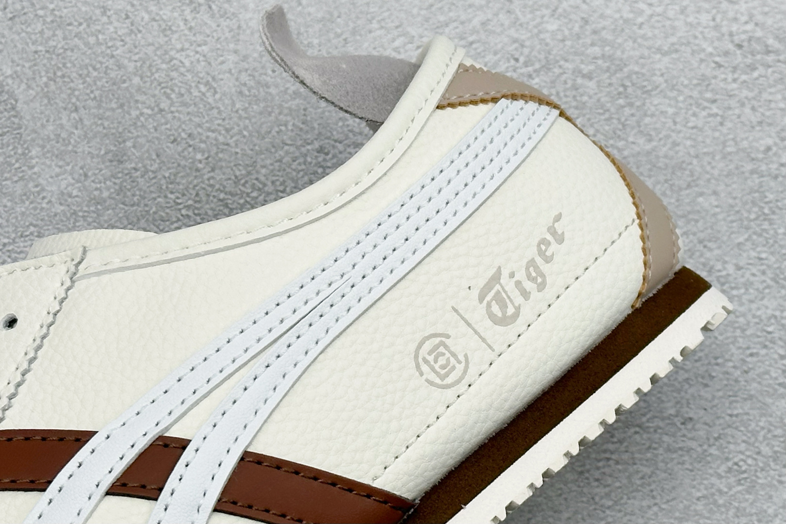 Onitsuka Tiger鬼塚虎 MEXICO 66 ‘DIY’定制球鞋系列 防滑耐磨透气轻便 低帮休闲鞋 DL408-137