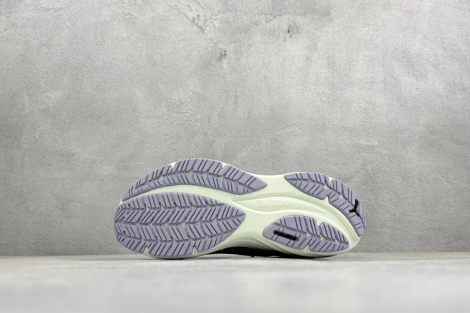 270 PUMA彪马Magnify Nitro 3 舒适百搭经典低帮跑步鞋 311047-07