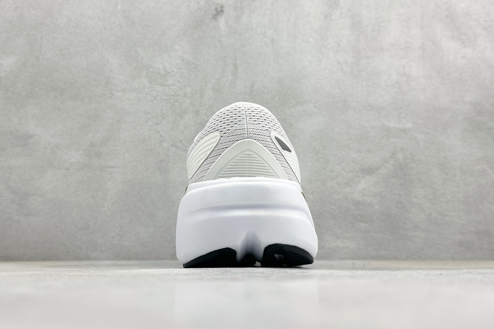 Z版Brooks布鲁克斯 GhoMax 3 网面耐磨透气休闲跑步鞋 110464-1D-162