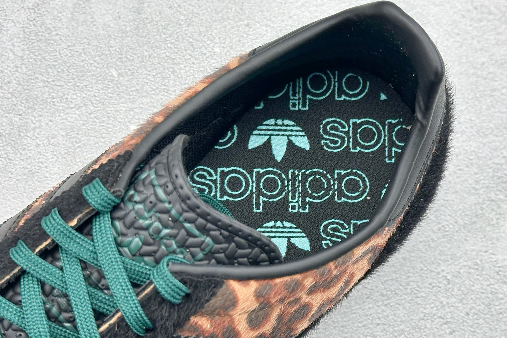 ML版AD Originals SL 72 RS 休闲防滑耐磨低帮板鞋 JI0187