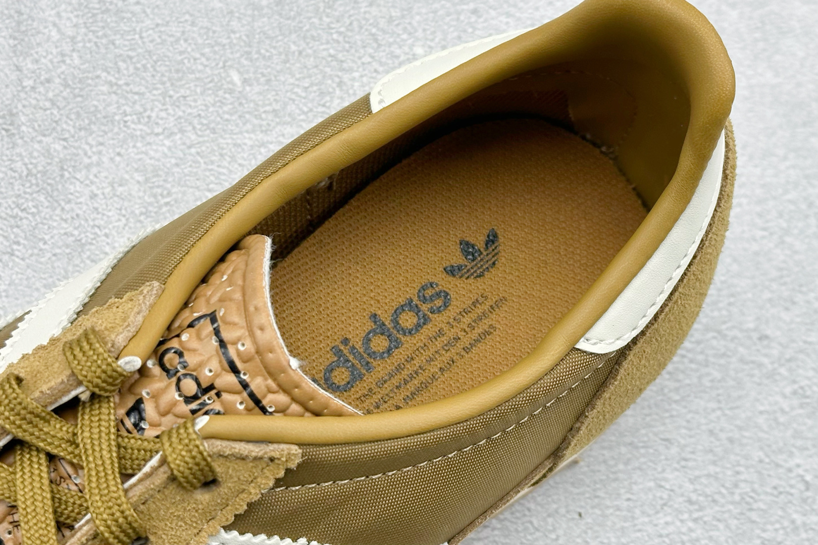 ML版AD Originals SL 72 RS 休闲防滑耐磨低帮板鞋 JH8656