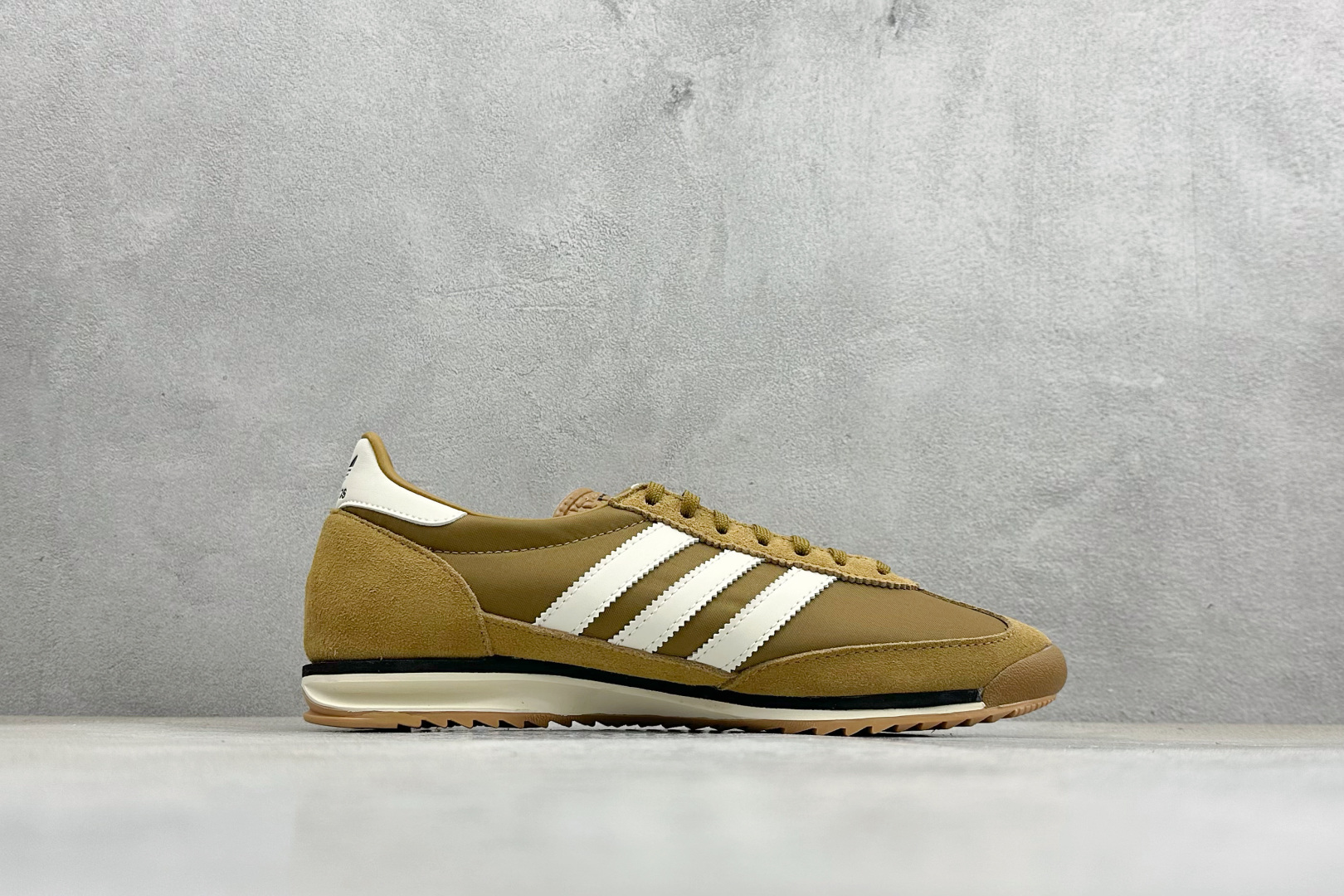 ML版AD Originals SL 72 RS 休闲防滑耐磨低帮板鞋 JH8656