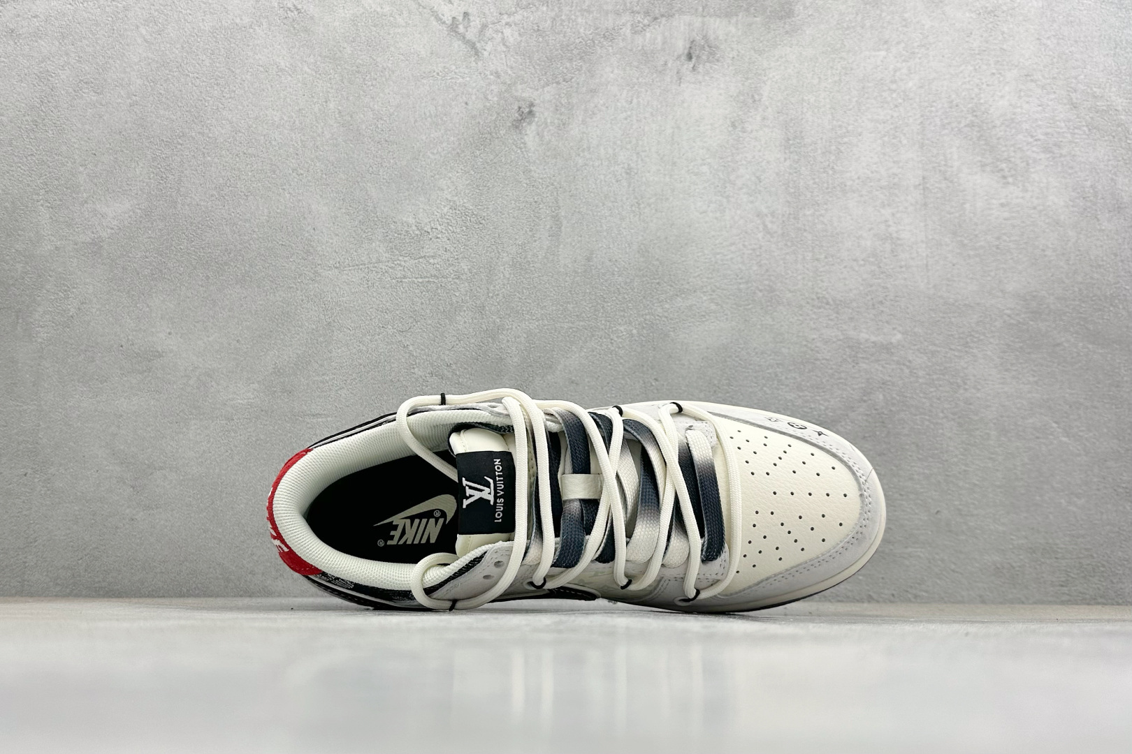 XC版Nike SB Dunk Low“LV联名——荔纹勾抽绳” 周年高端定制 低帮休闲板鞋 CX5050-Y53