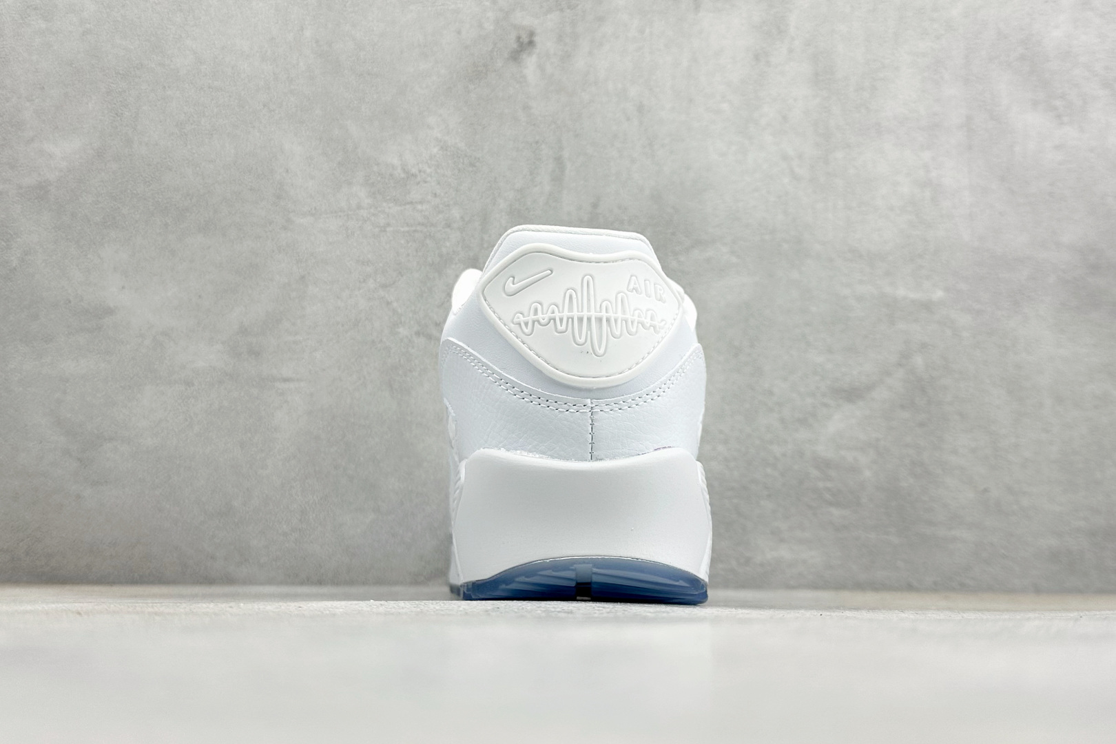 Nike Air Max 90 耐克皮面复古气垫跑鞋 CW4070-100