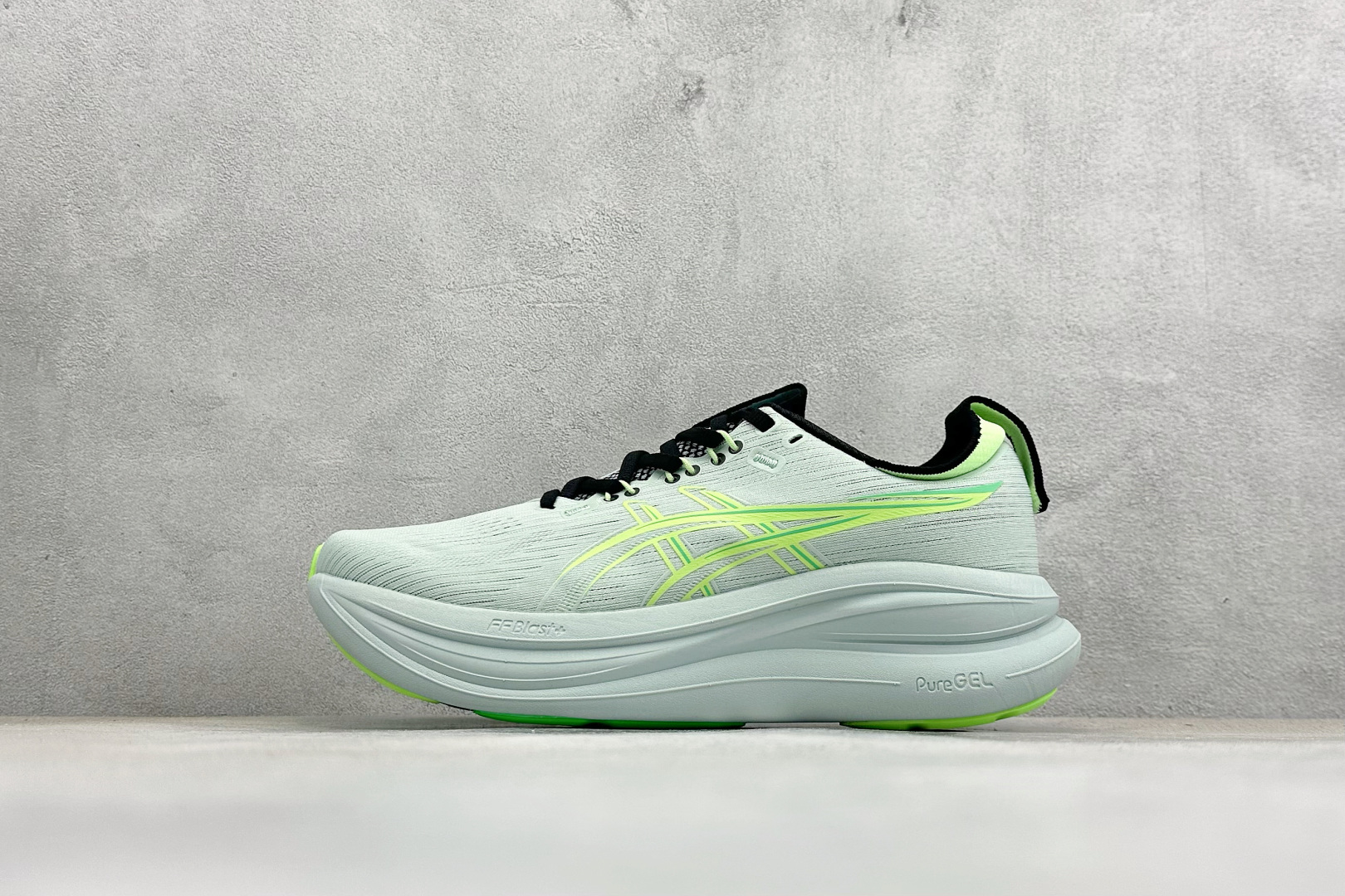 Asics Gel-Nimbus 28 亚瑟士复古透气缓震耐磨跑步鞋 1011C752-010