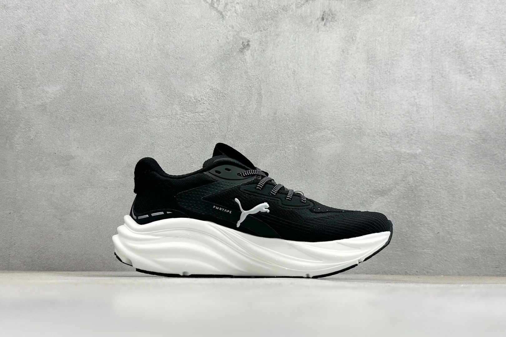 270 PUMA彪马Magnify Nitro 3 舒适百搭经典低帮跑步鞋 311046-01