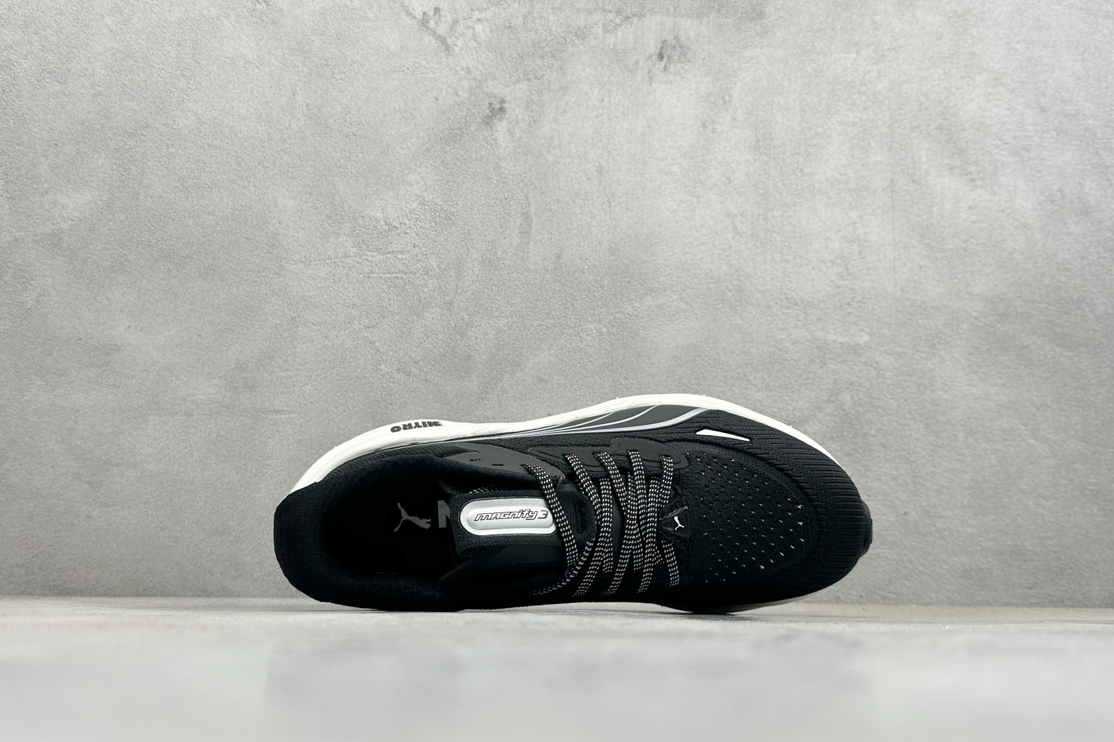 270 PUMA彪马Magnify Nitro 3 舒适百搭经典低帮跑步鞋 311046-01