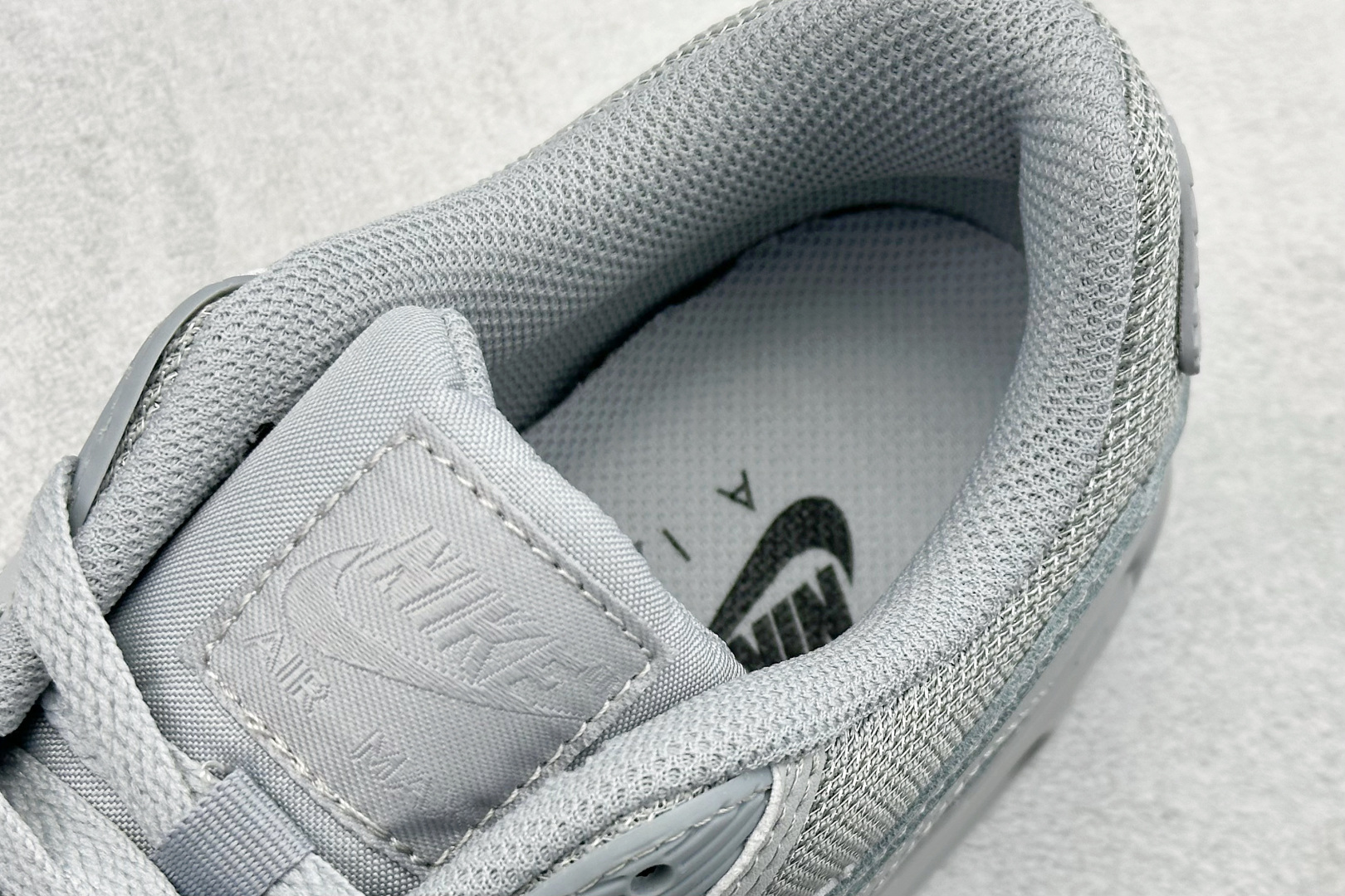 NIke Air Max 90小气垫运动鞋 CN8490-001