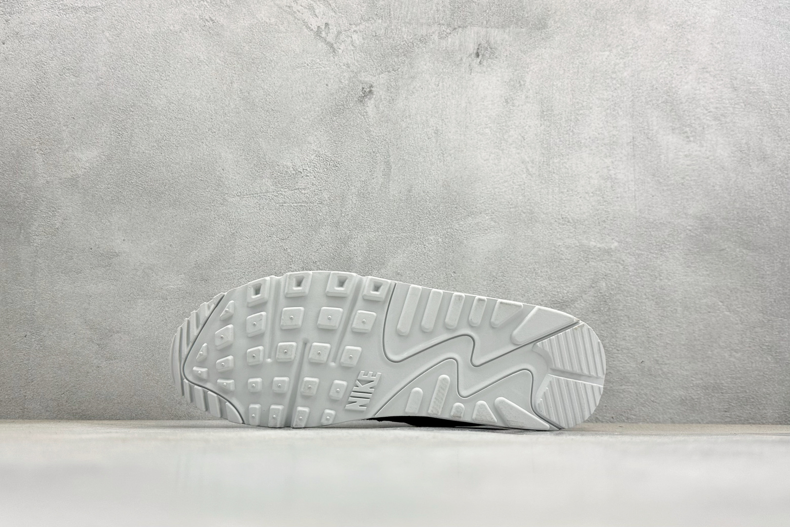 NIke Air Max 90小气垫运动鞋 FZ7186-100