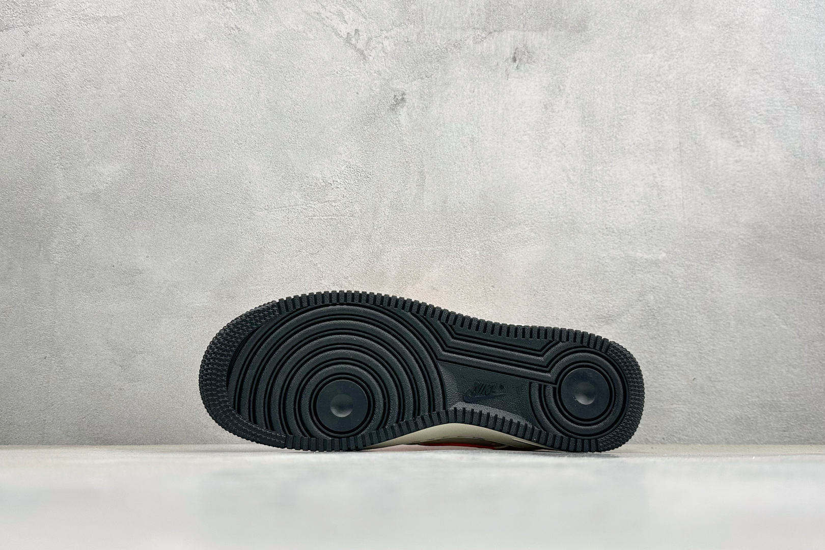 SC版Nike Air Force 1'07 Low 米白艳橙 空军低帮休闲板鞋 NH0601-582