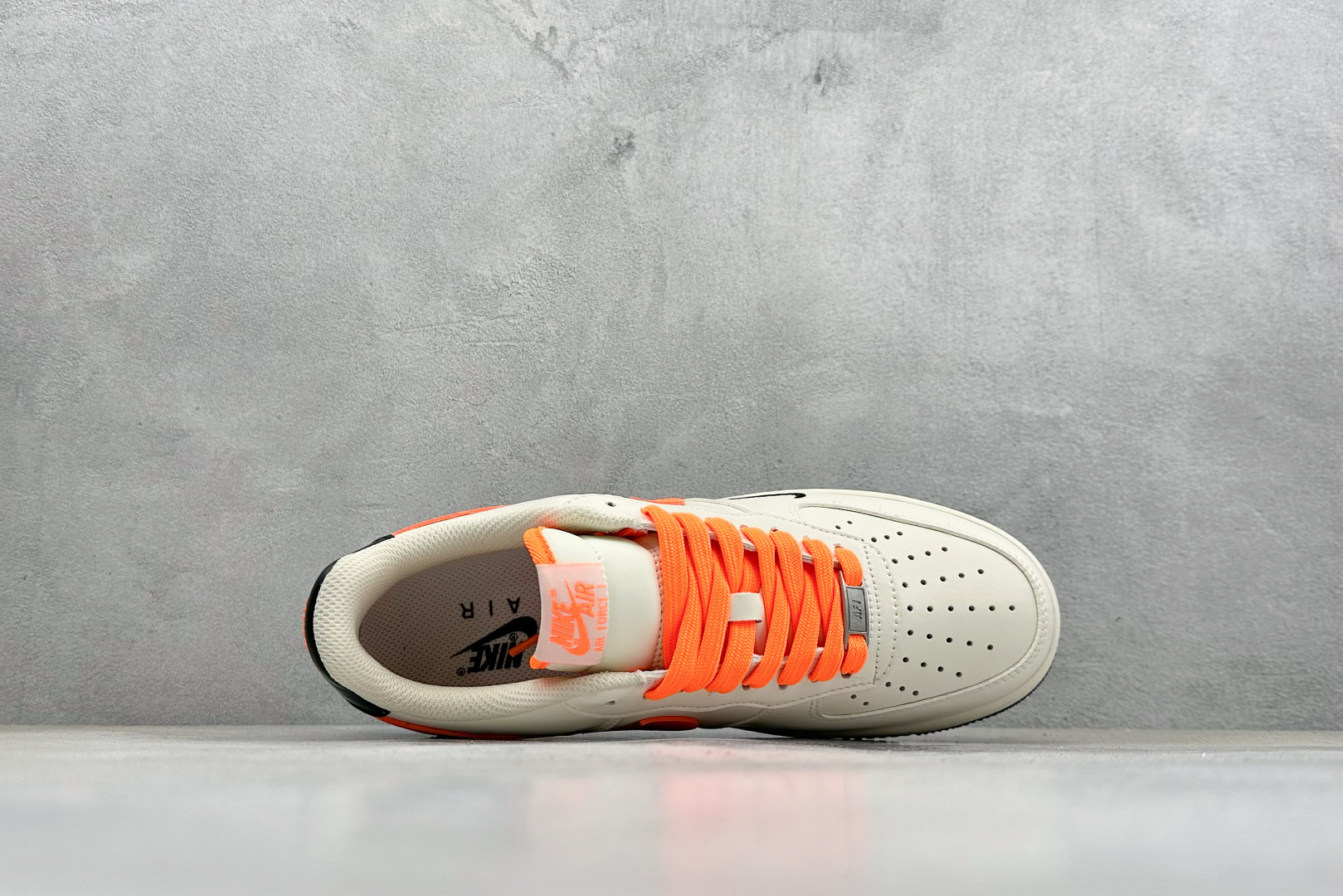 SC版Nike Air Force 1'07 Low 米白艳橙 空军低帮休闲板鞋 NH0601-582