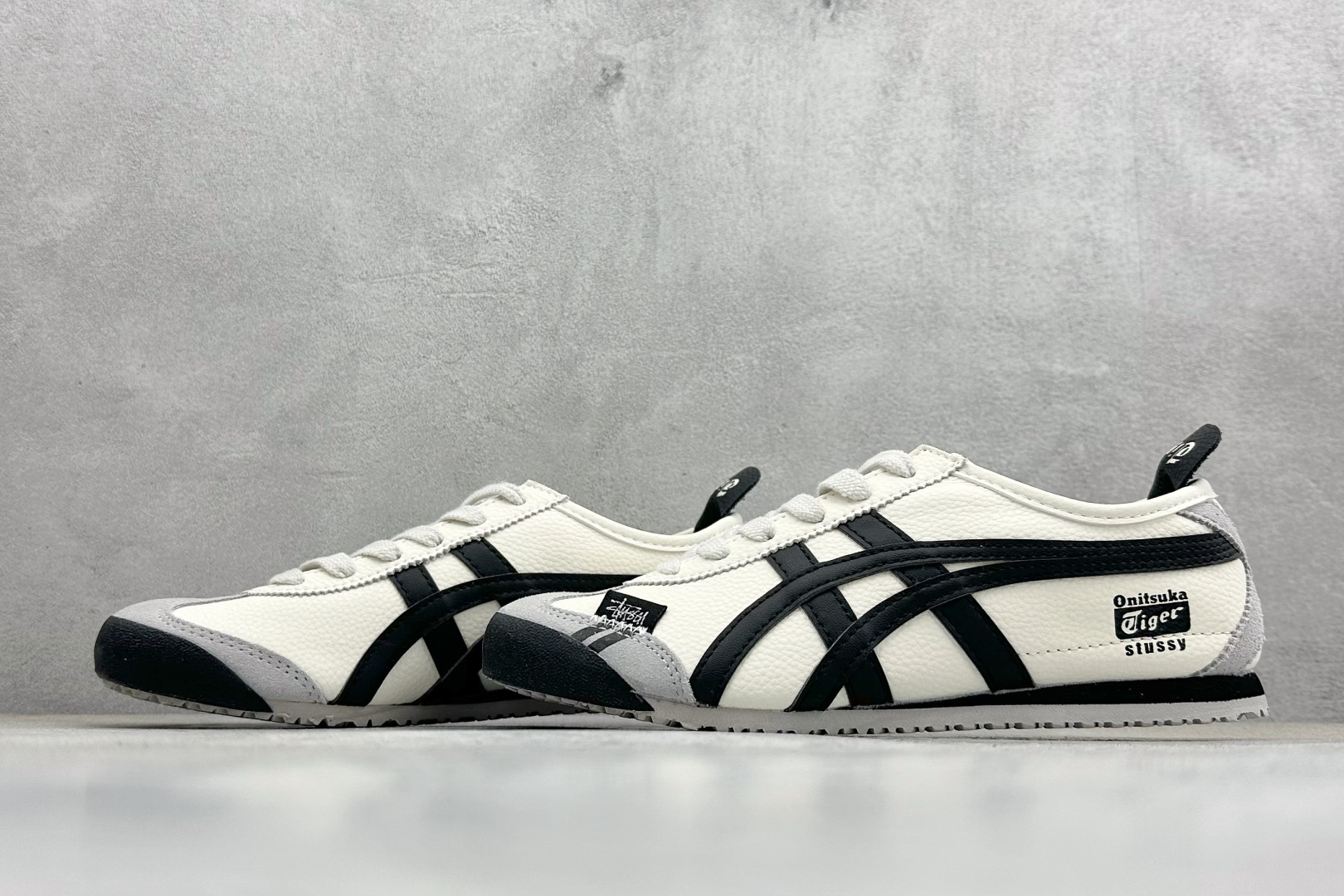 Onitsuka Tiger鬼塚虎 MEXICO 66 ‘DIY’定制球鞋系列 防滑耐磨透气轻便 低帮休闲鞋 DL408-135
