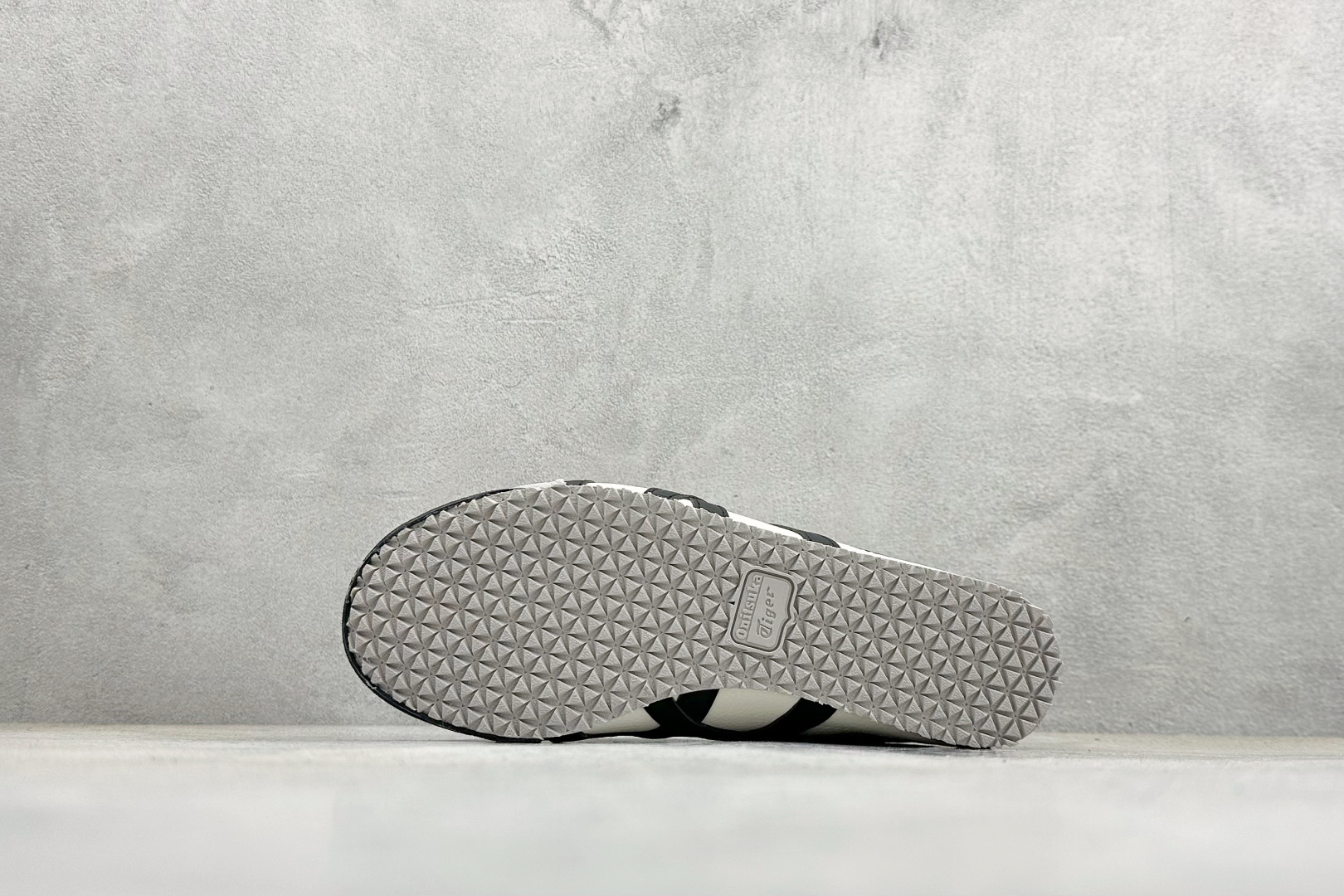 Onitsuka Tiger鬼塚虎 MEXICO 66 ‘DIY’定制球鞋系列 防滑耐磨透气轻便 低帮休闲鞋 DL408-135