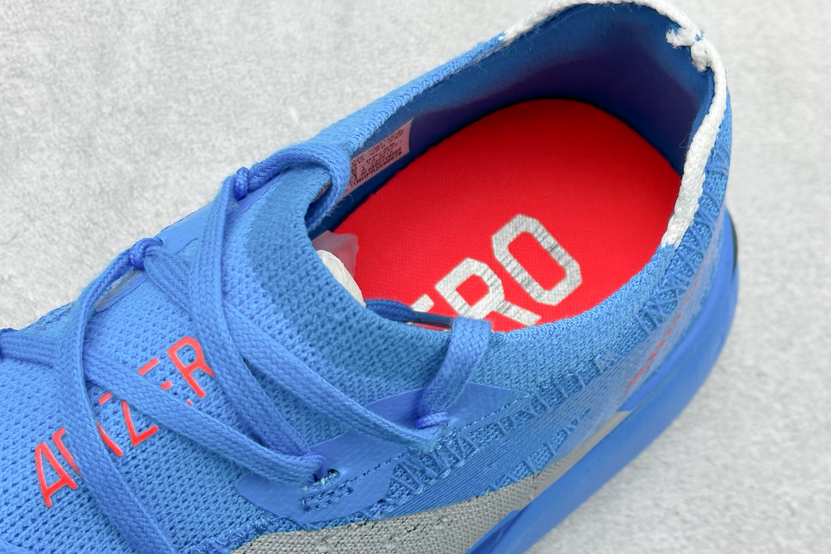 AdidAdizero Prime STRUNG 阿迪防滑耐磨舒适跑步鞋 JQ0615