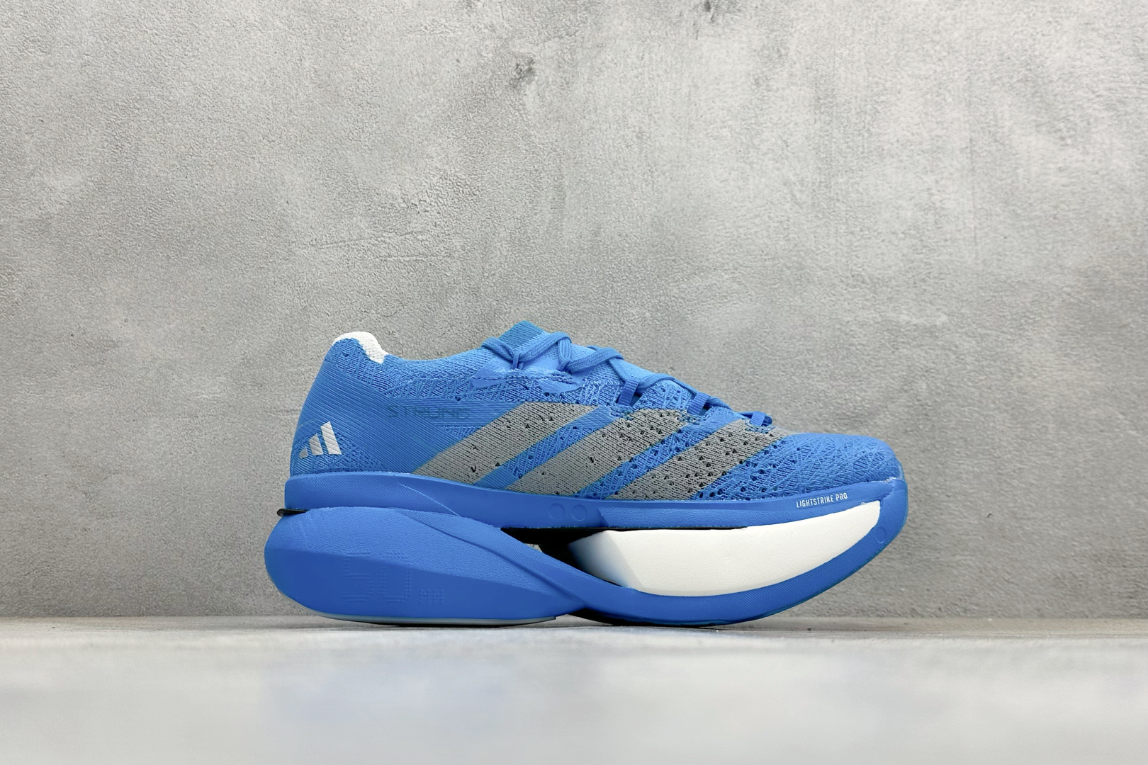 AdidAdizero Prime STRUNG 阿迪防滑耐磨舒适跑步鞋 JQ0615