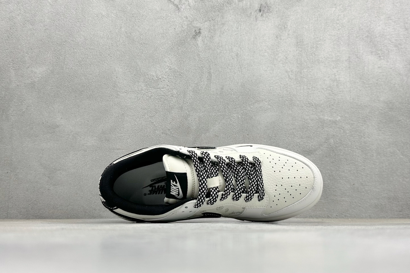 Nike Dunk Low Pro 斯图西联名 周年高端定制 低帮休闲板鞋 CS1688-131