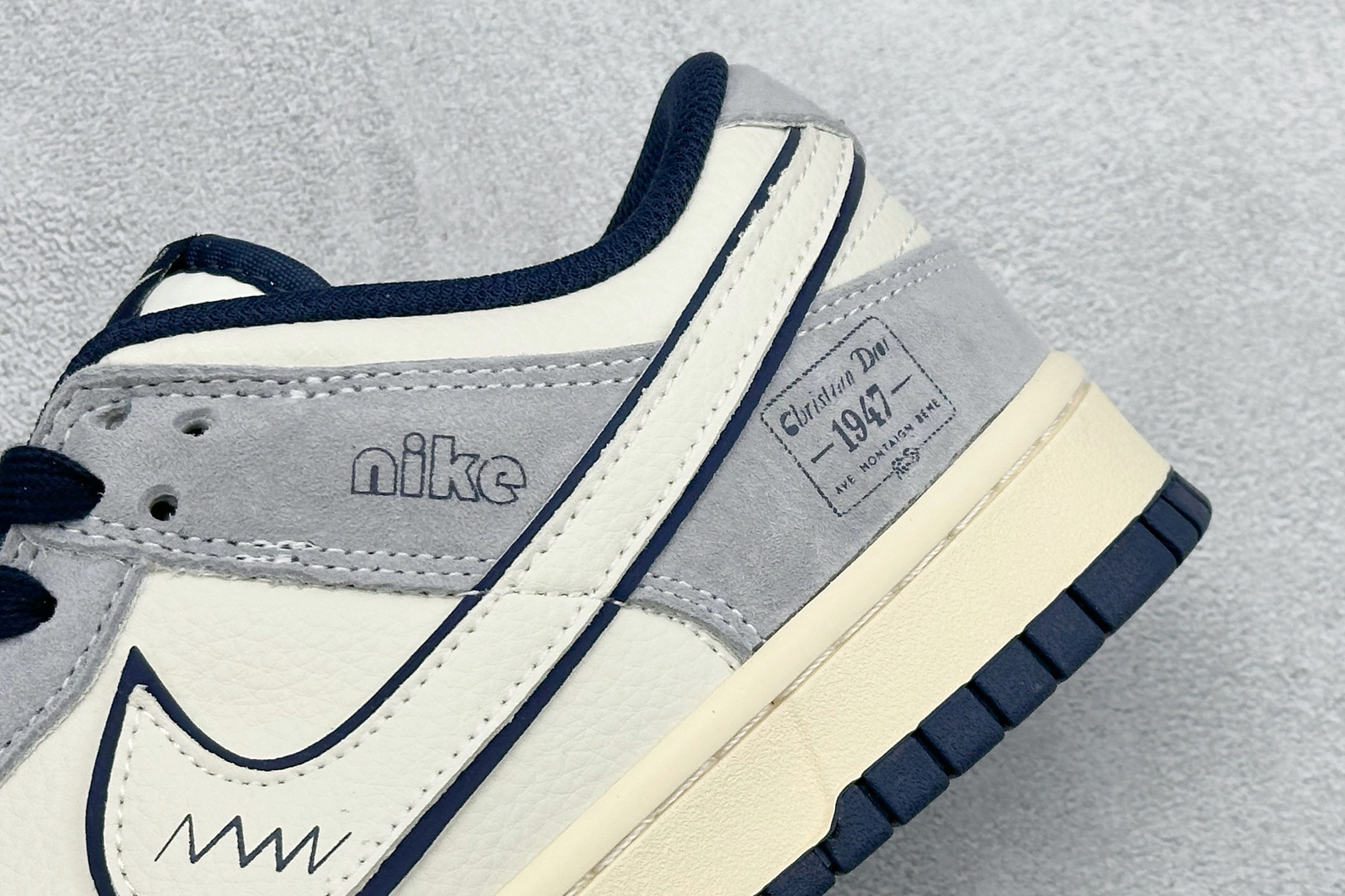 Nike SB Dunk Low“ 迪奥联名—雾霾蓝” 周年高端定制 低帮休闲板鞋 DN3168-014