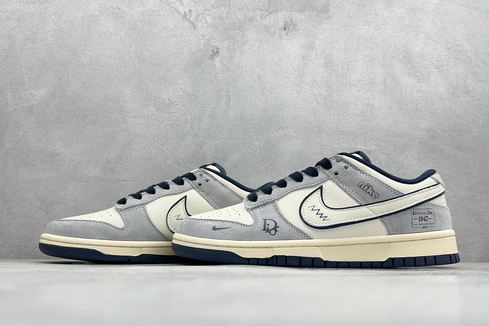Nike SB Dunk Low“ 迪奥联名—雾霾蓝” 周年高端定制 低帮休闲板鞋 DN3168-014