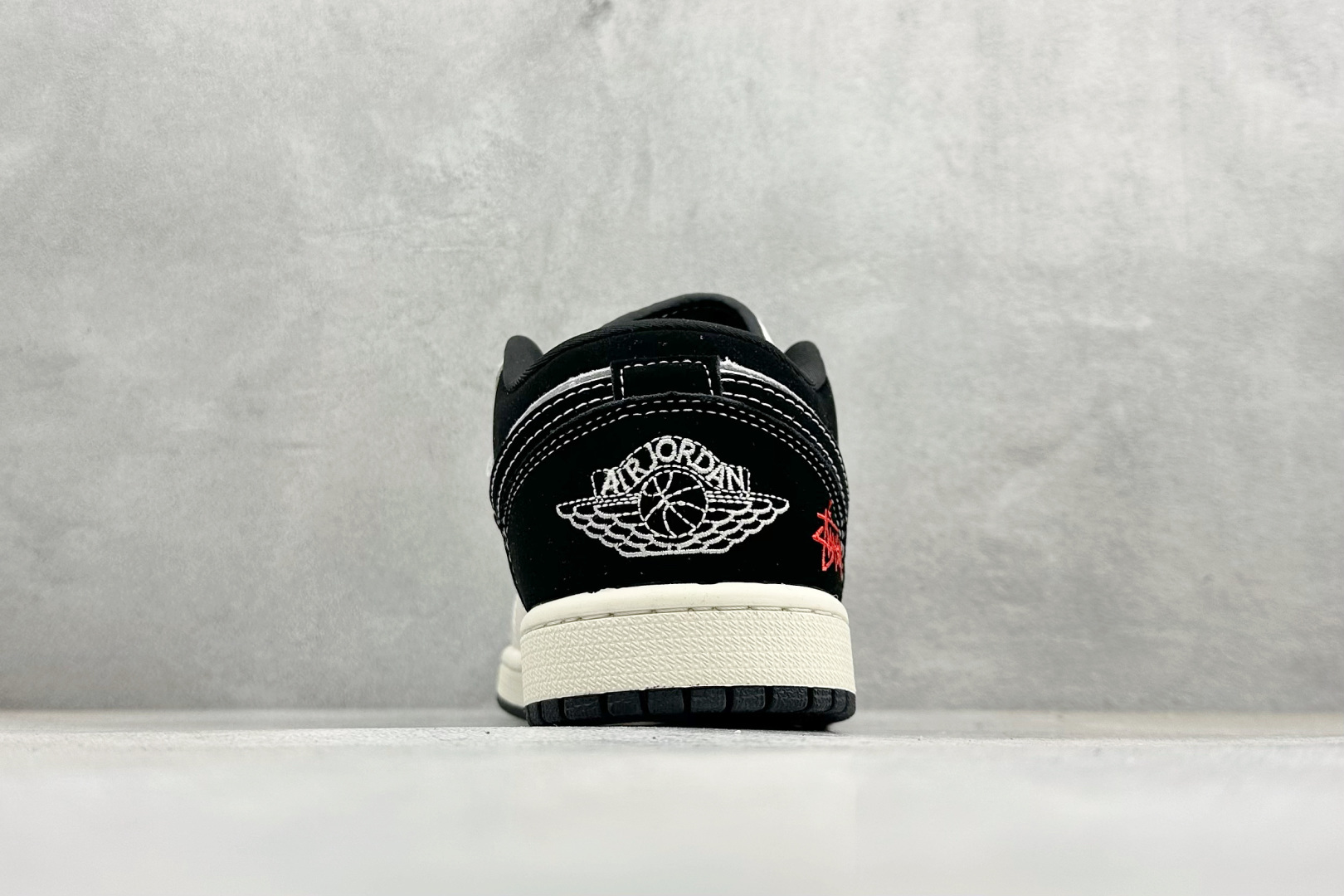 XC版AJ Low × Stüssy这波“街头王炸” QG1988-016