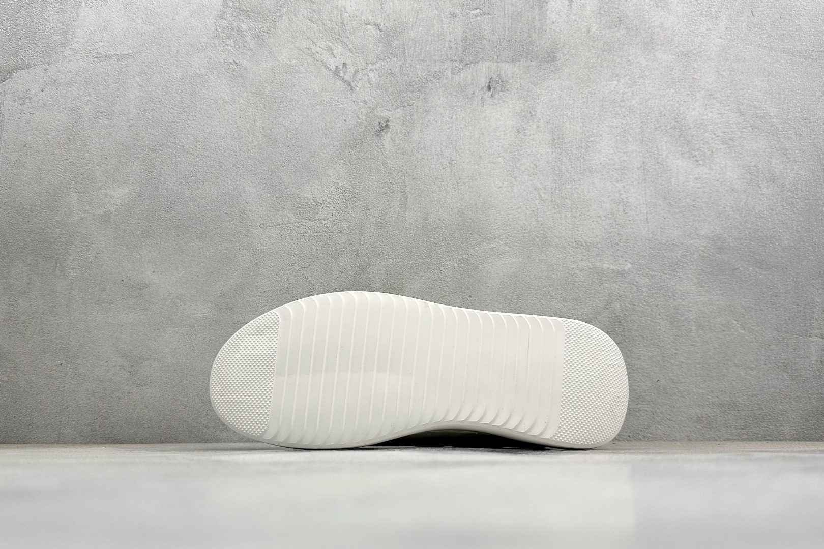 Louis VuittLV男鞋路易威登休闲文化运动板鞋系列