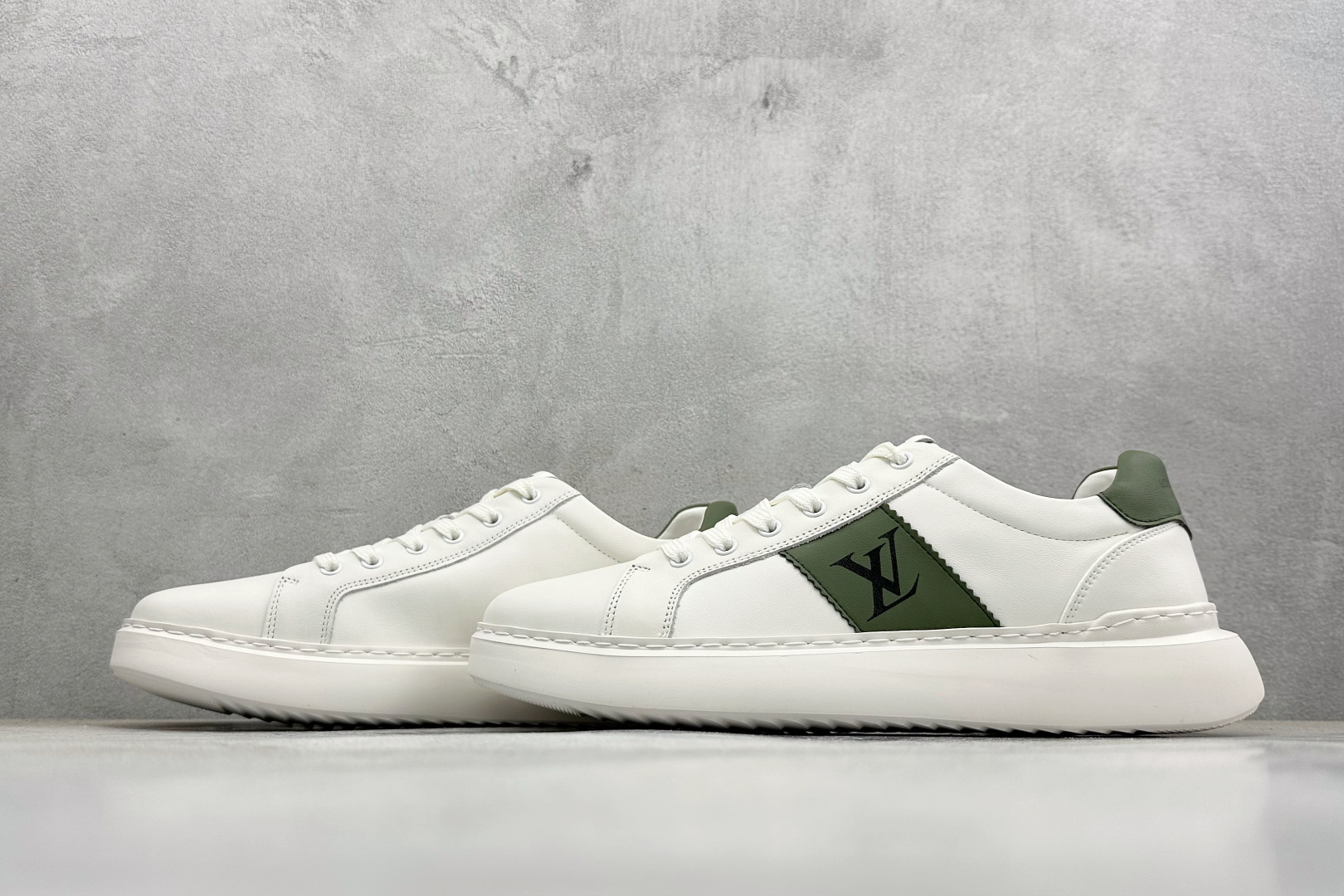 Louis VuittLV男鞋路易威登休闲文化运动板鞋系列