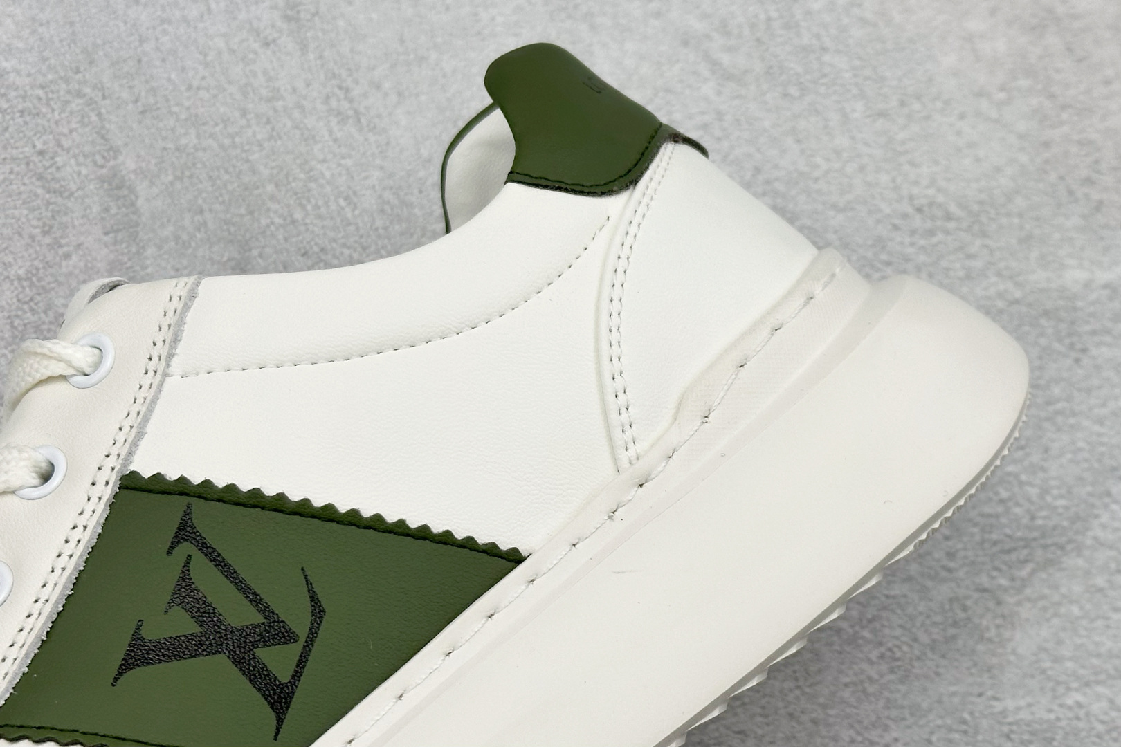 Louis VuittLV男鞋路易威登休闲文化运动板鞋系列