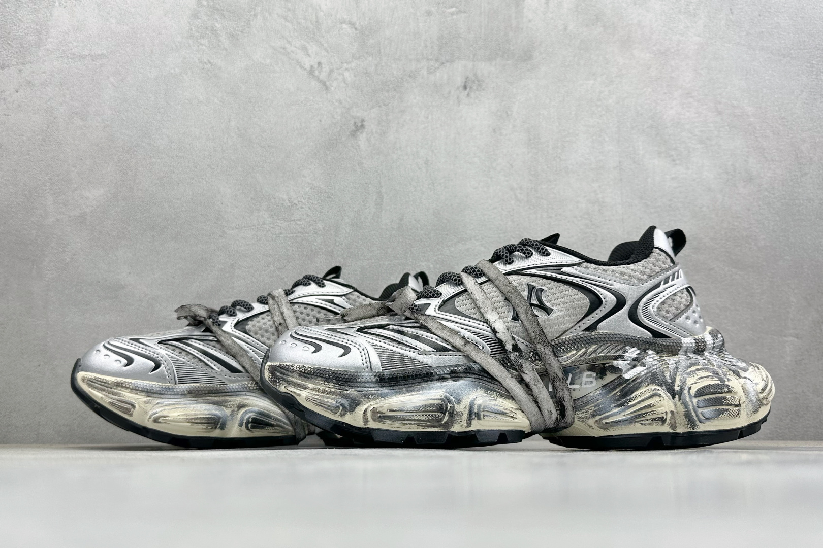 MLB NY 印花网红老爹跑鞋 手工定定制涂鸦恶作剧 3ASHWD15N