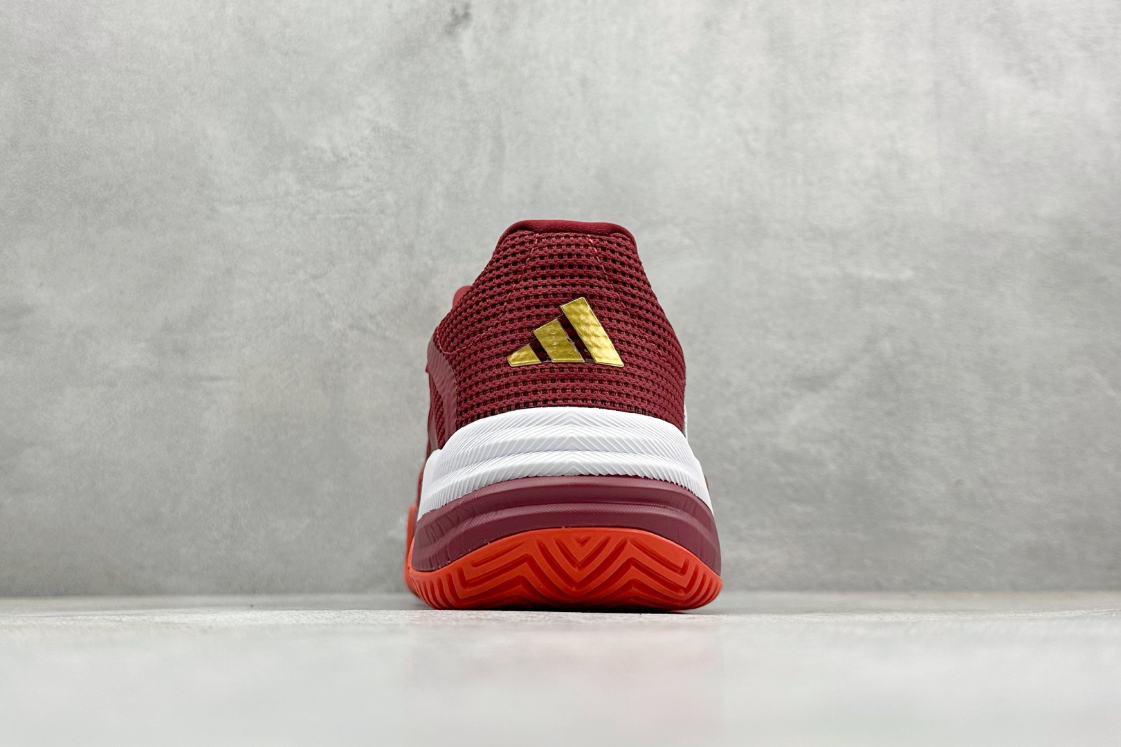 AdidBarricade 13 M Leather 低帮网球老爹风复古缓震休闲运动慢跑鞋 IF9131